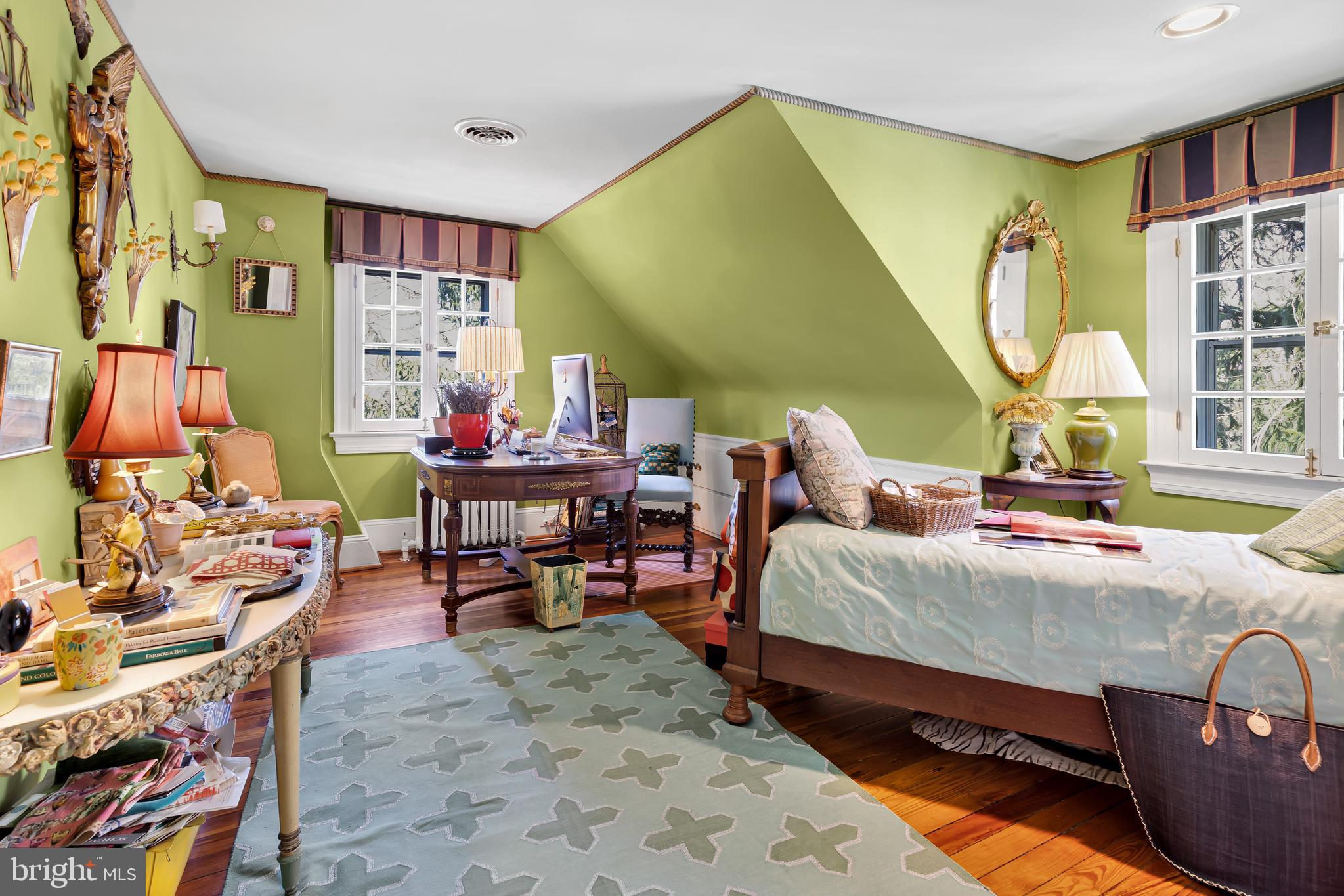 ROLAND PARK - Residential