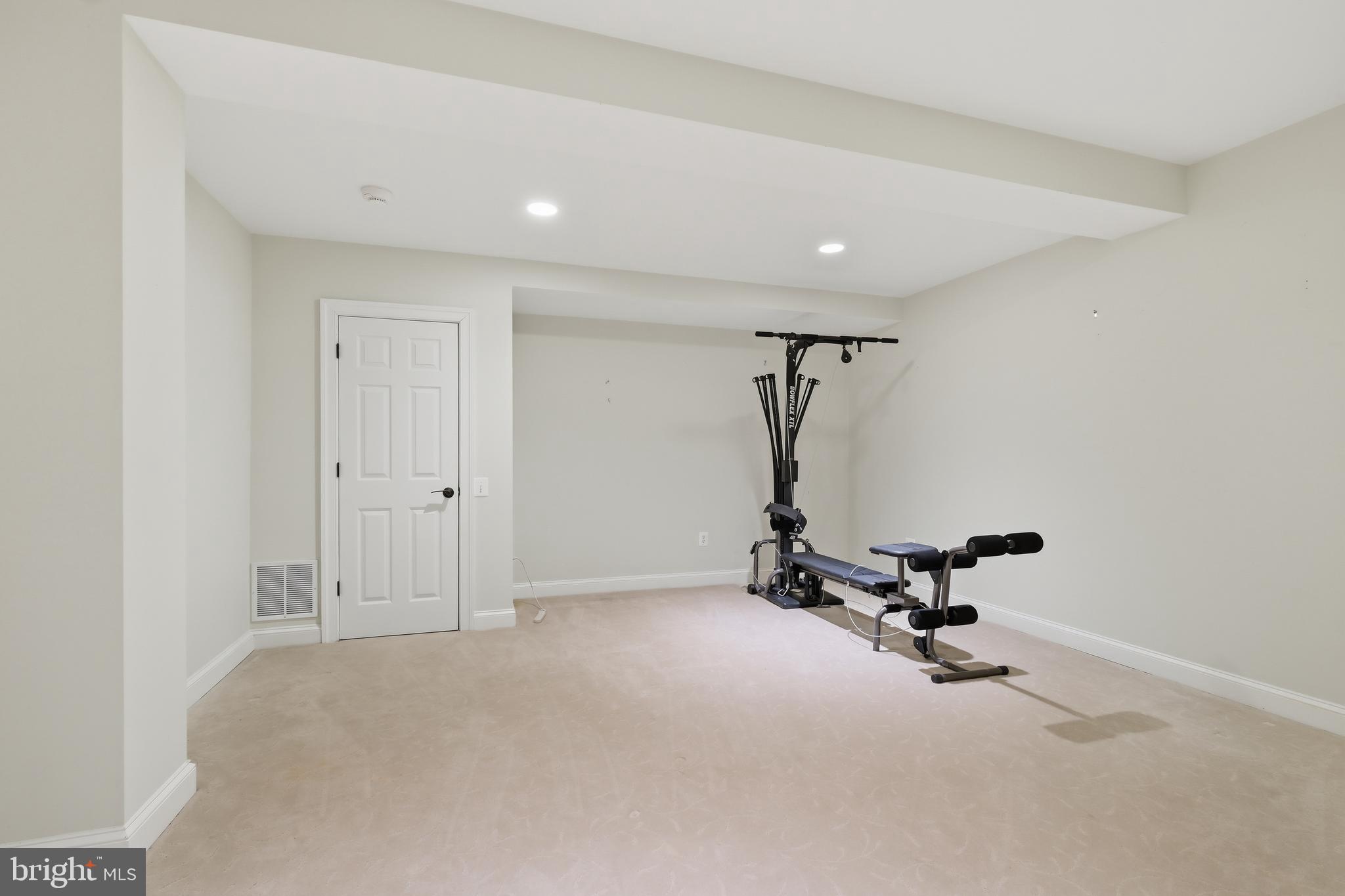 PT ROCKVILLE OUT RES 3 - Residential