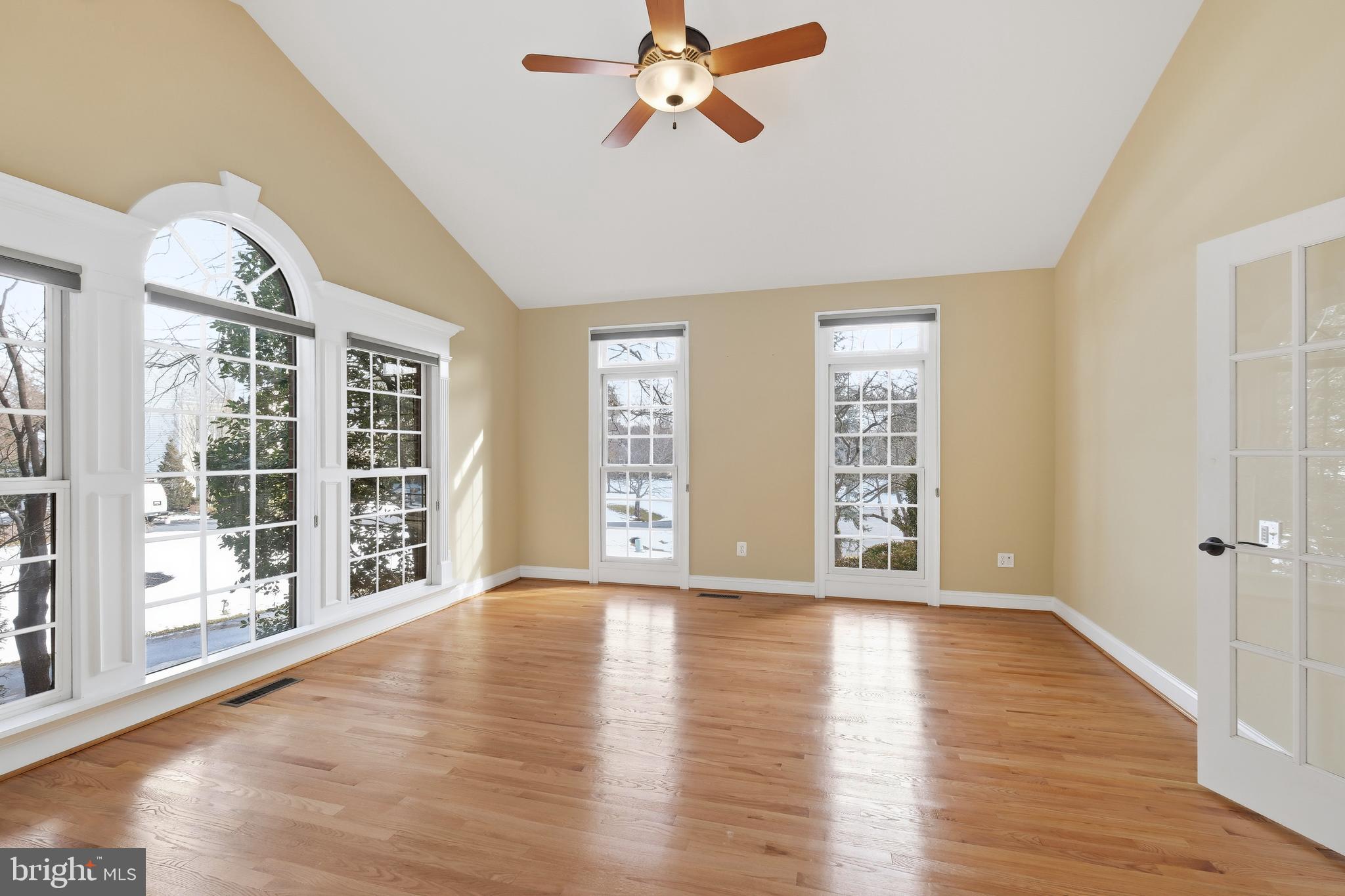 PT ROCKVILLE OUT RES 3 - Residential