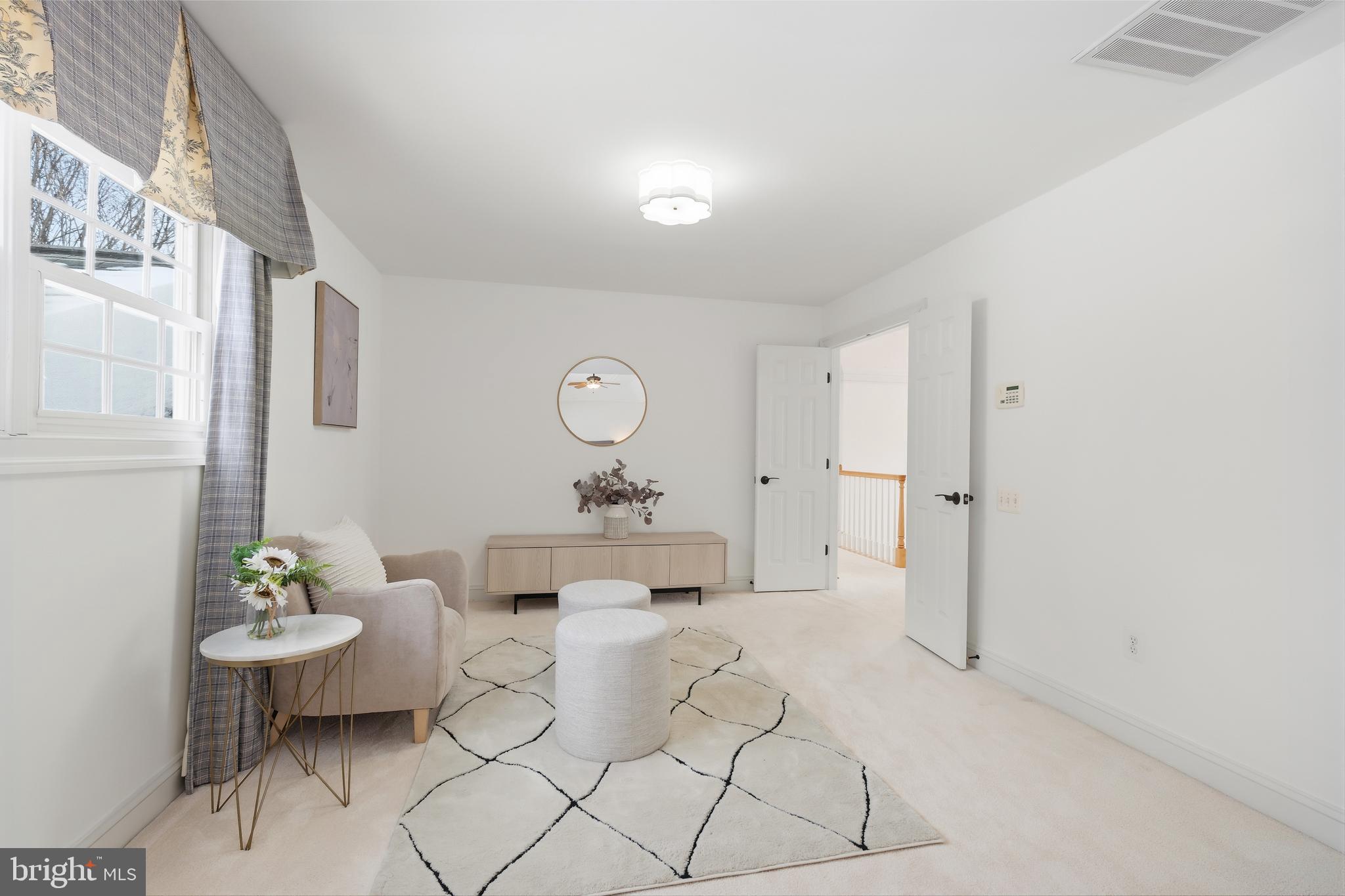 PT ROCKVILLE OUT RES 3 - Residential