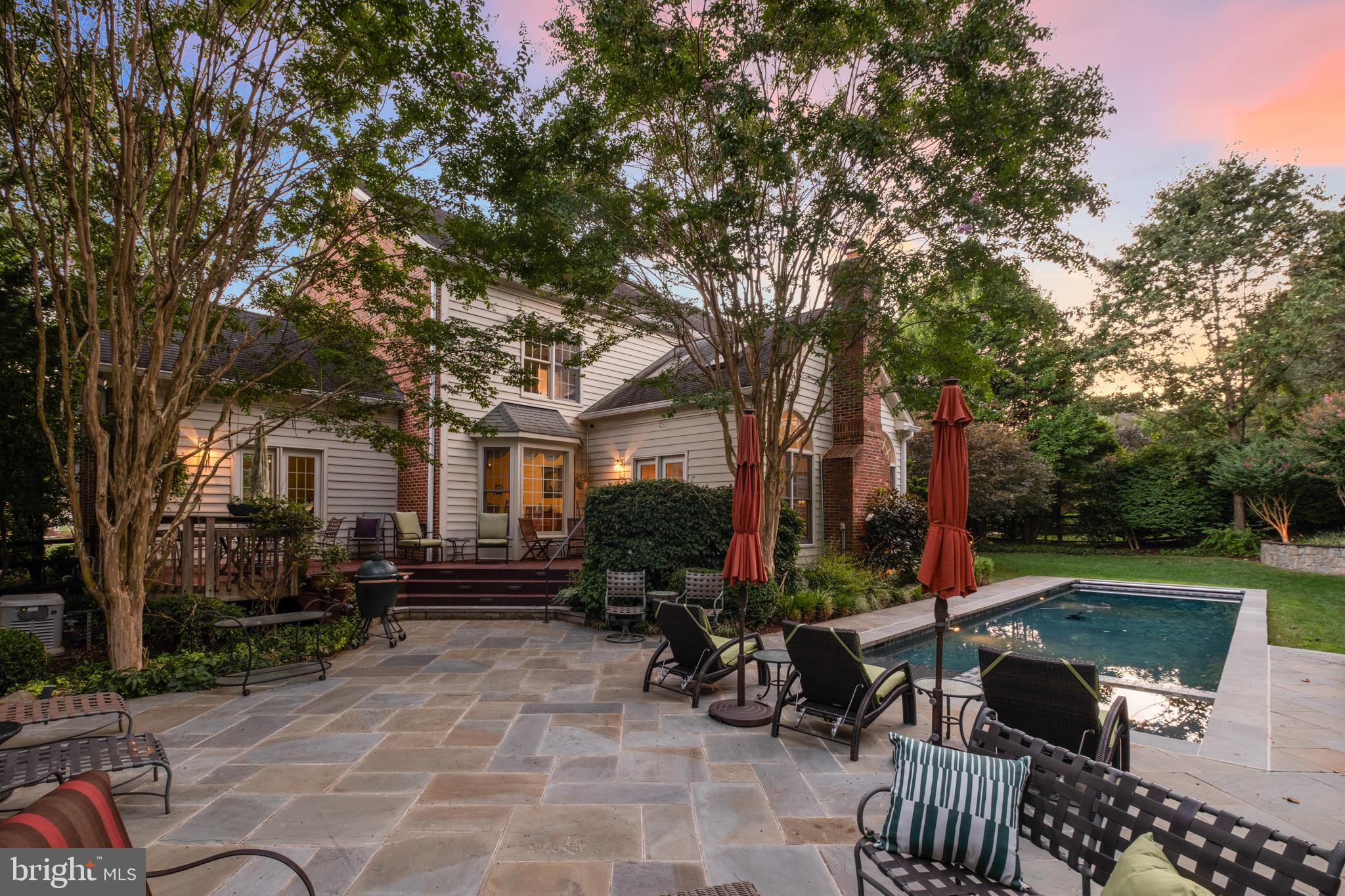 PT ROCKVILLE OUT RES 3 - Residential