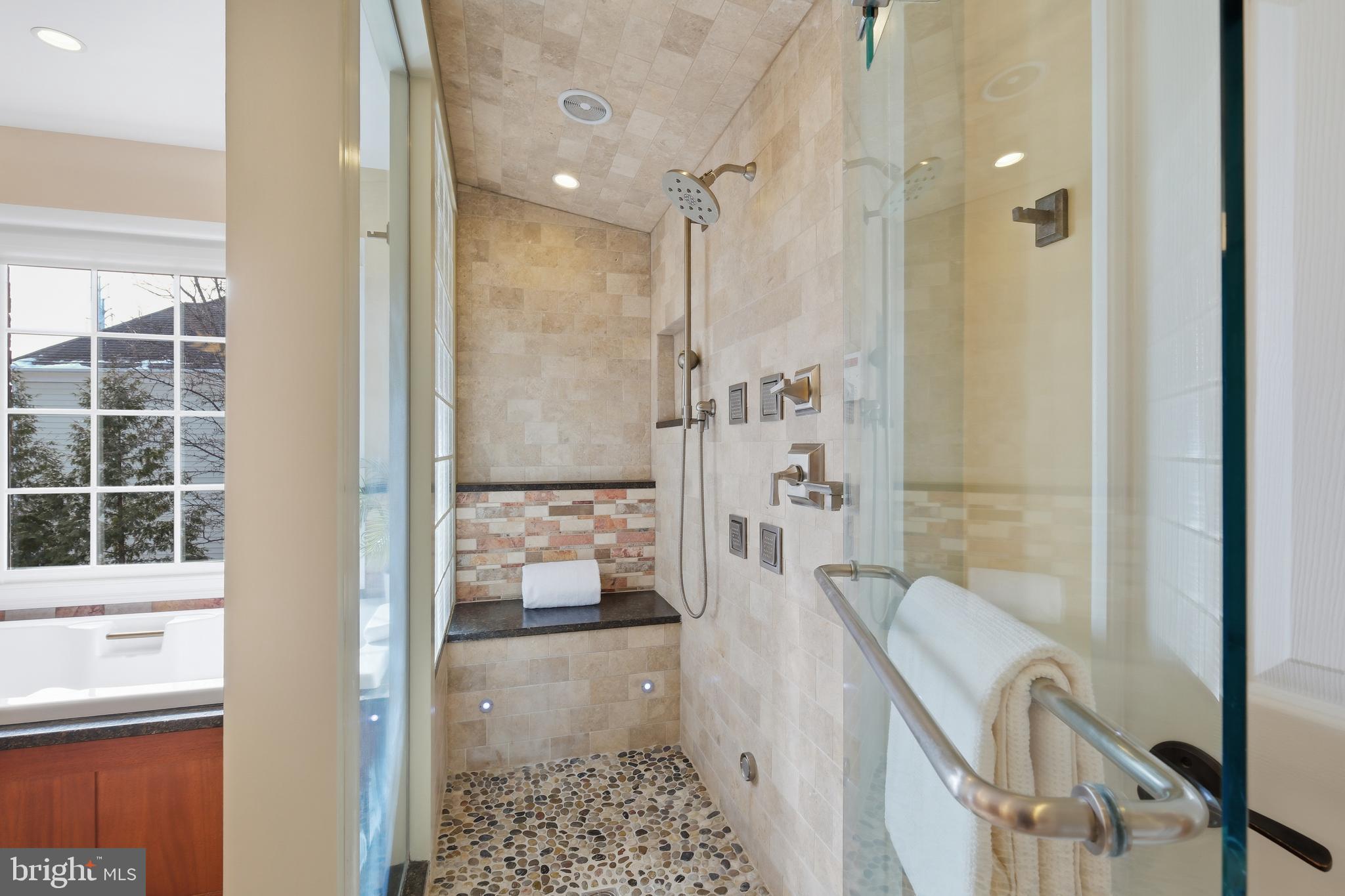 PT ROCKVILLE OUT RES 3 - Residential