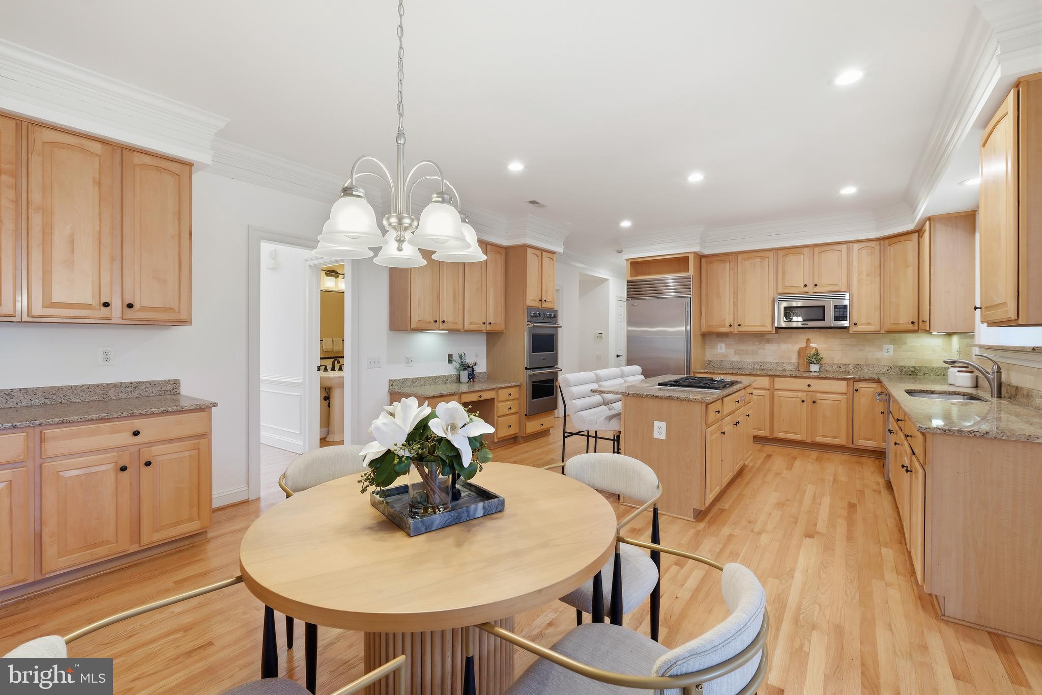 PT ROCKVILLE OUT RES 3 - Residential