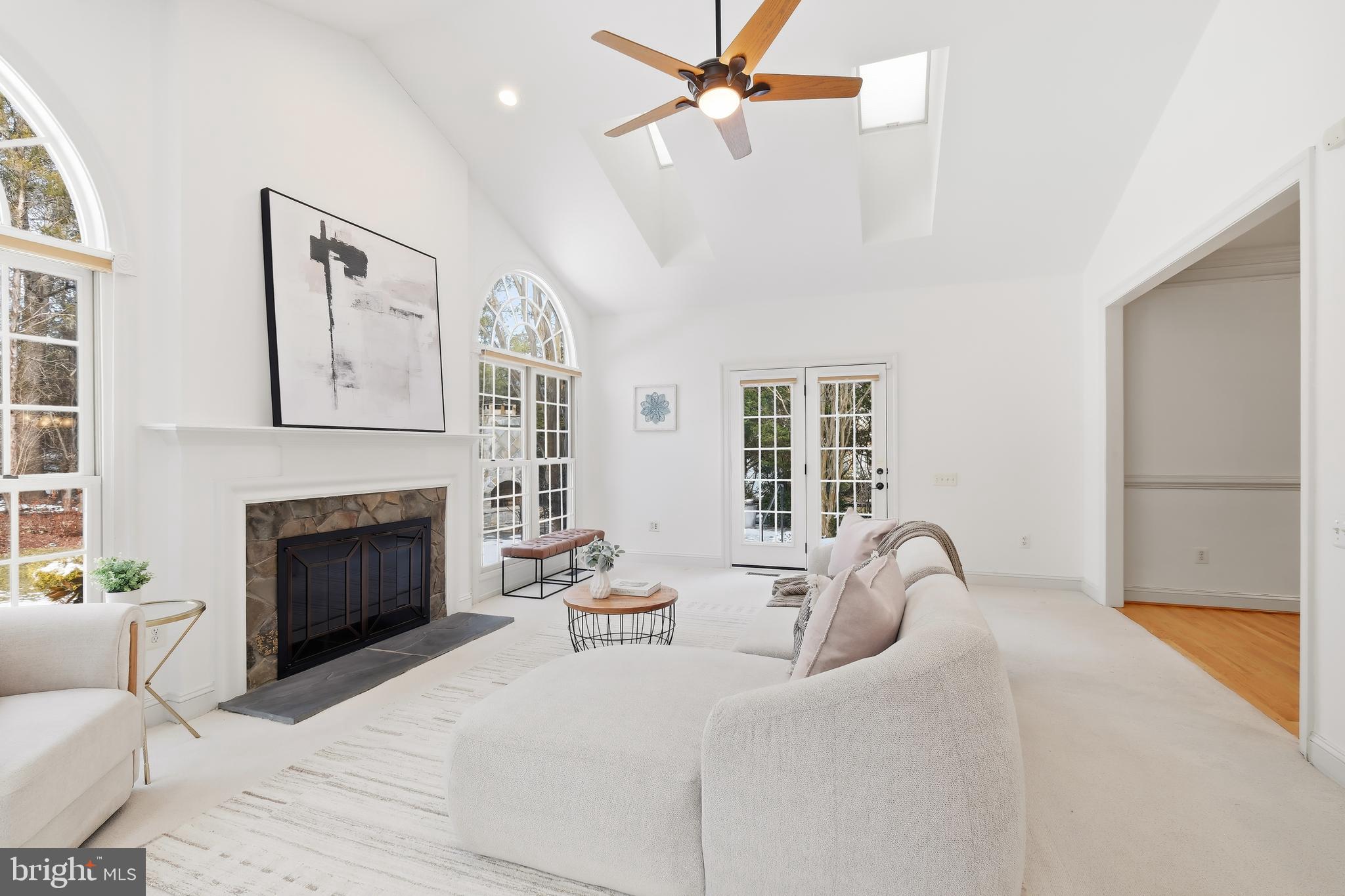 PT ROCKVILLE OUT RES 3 - Residential