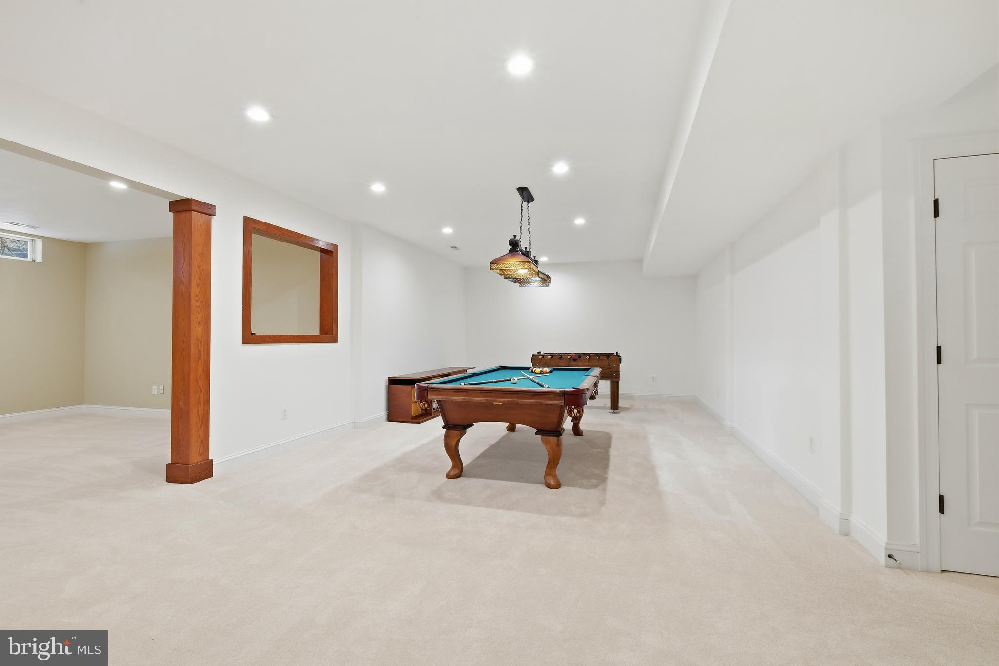 PT ROCKVILLE OUT RES 3 - Residential