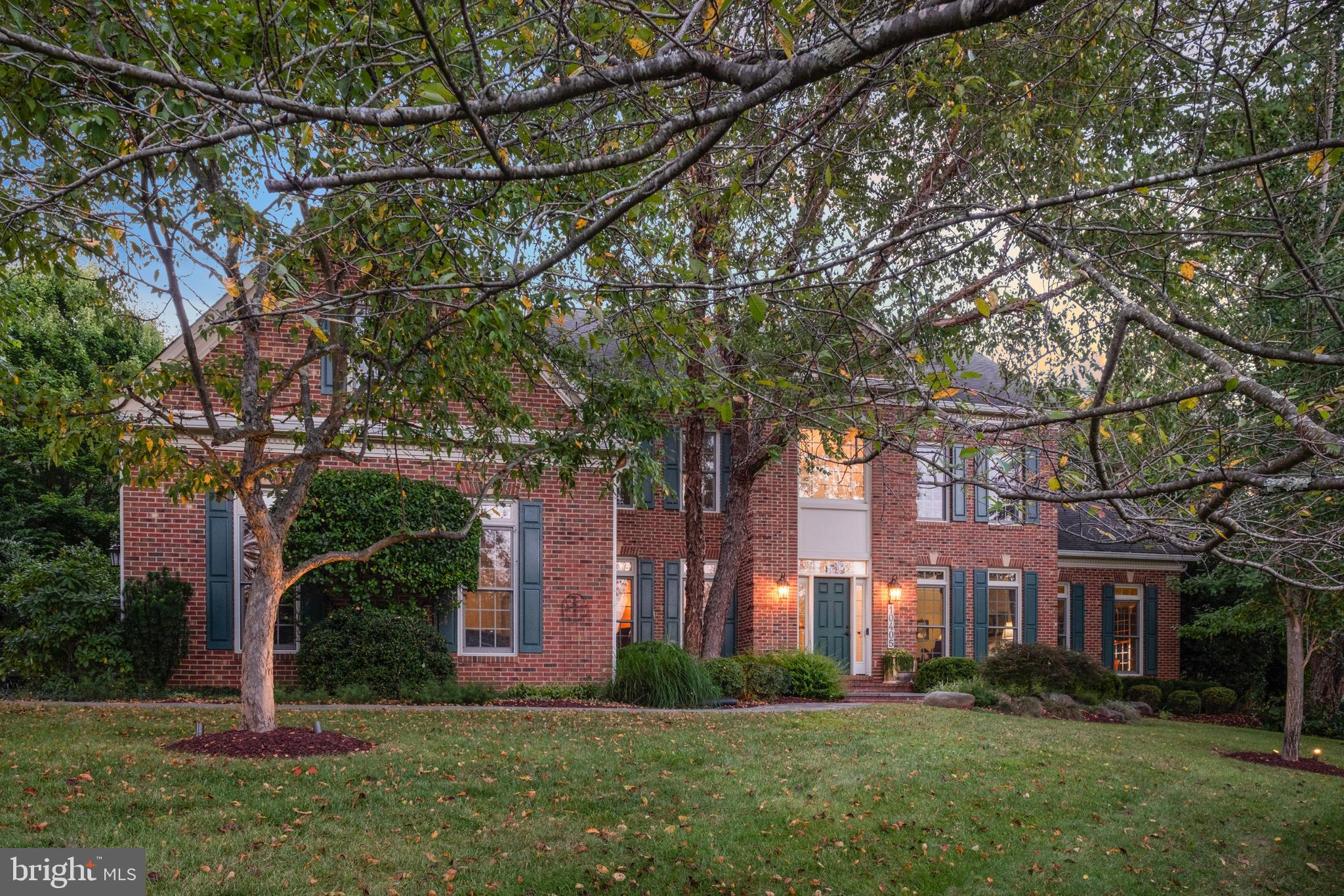 10405 SANDRINGHAM COURT