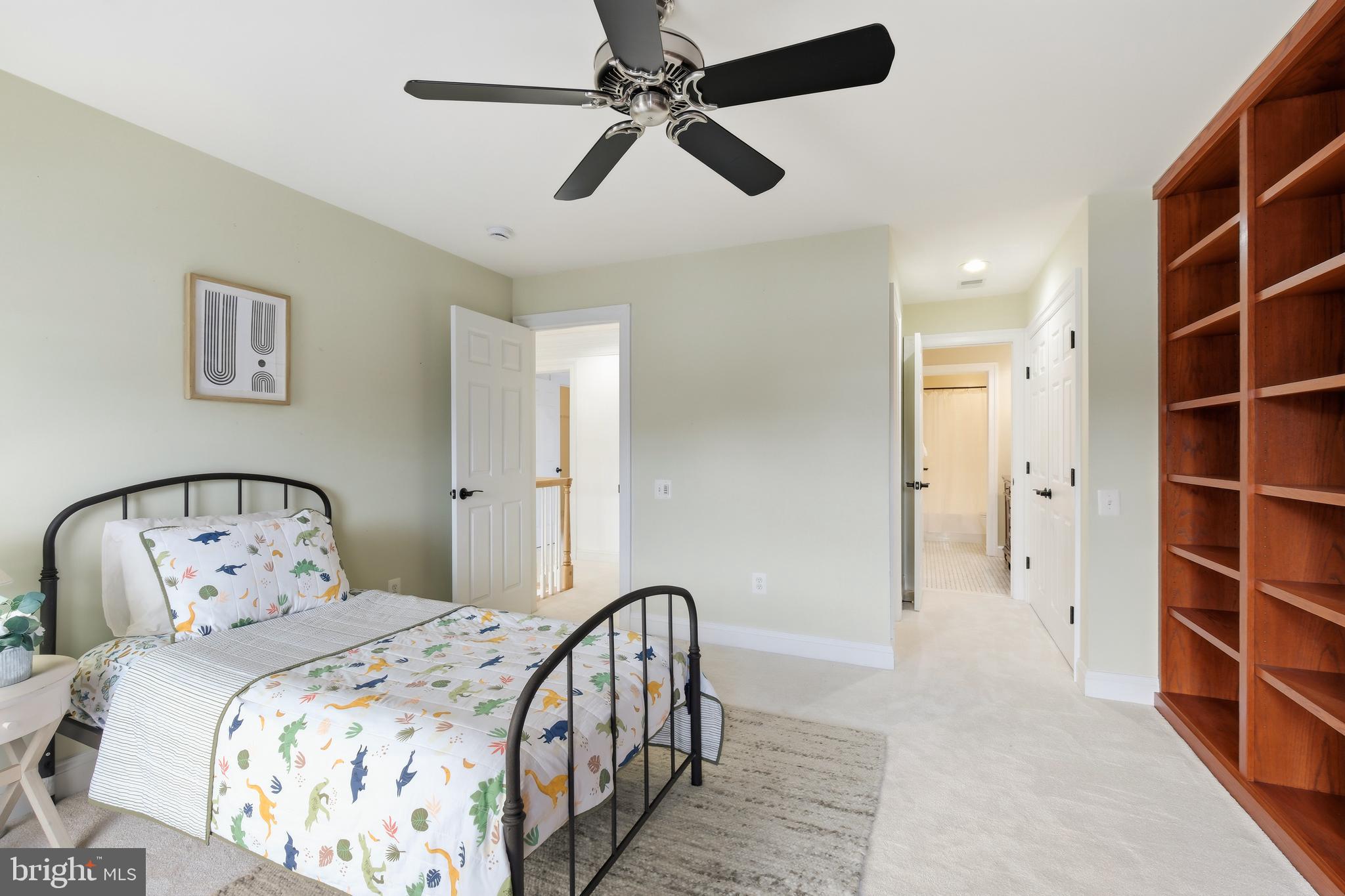 PT ROCKVILLE OUT RES 3 - Residential