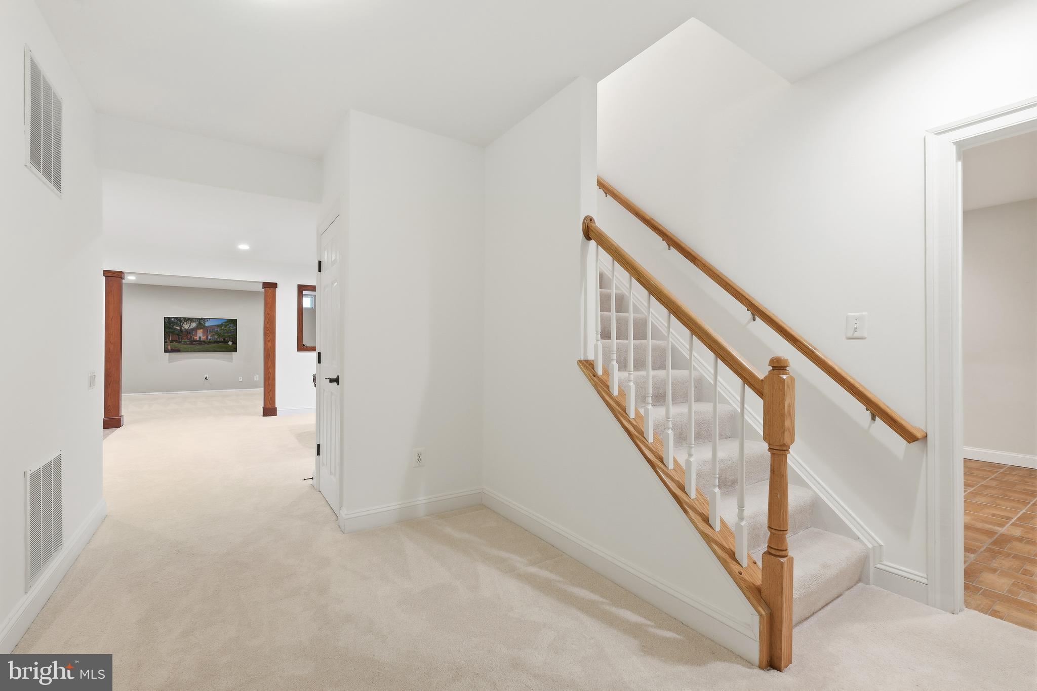 PT ROCKVILLE OUT RES 3 - Residential