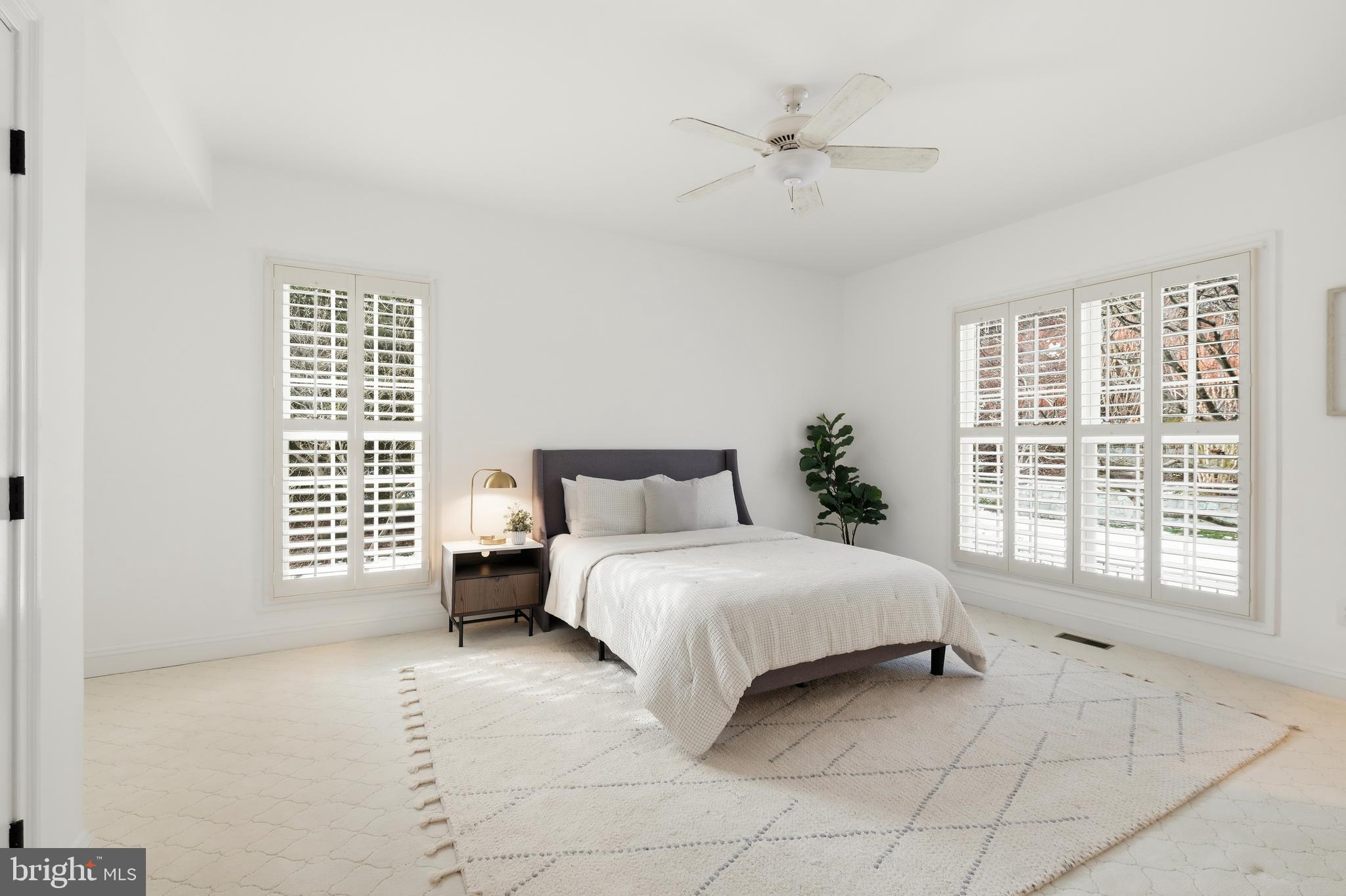 PT ROCKVILLE OUT RES 3 - Residential