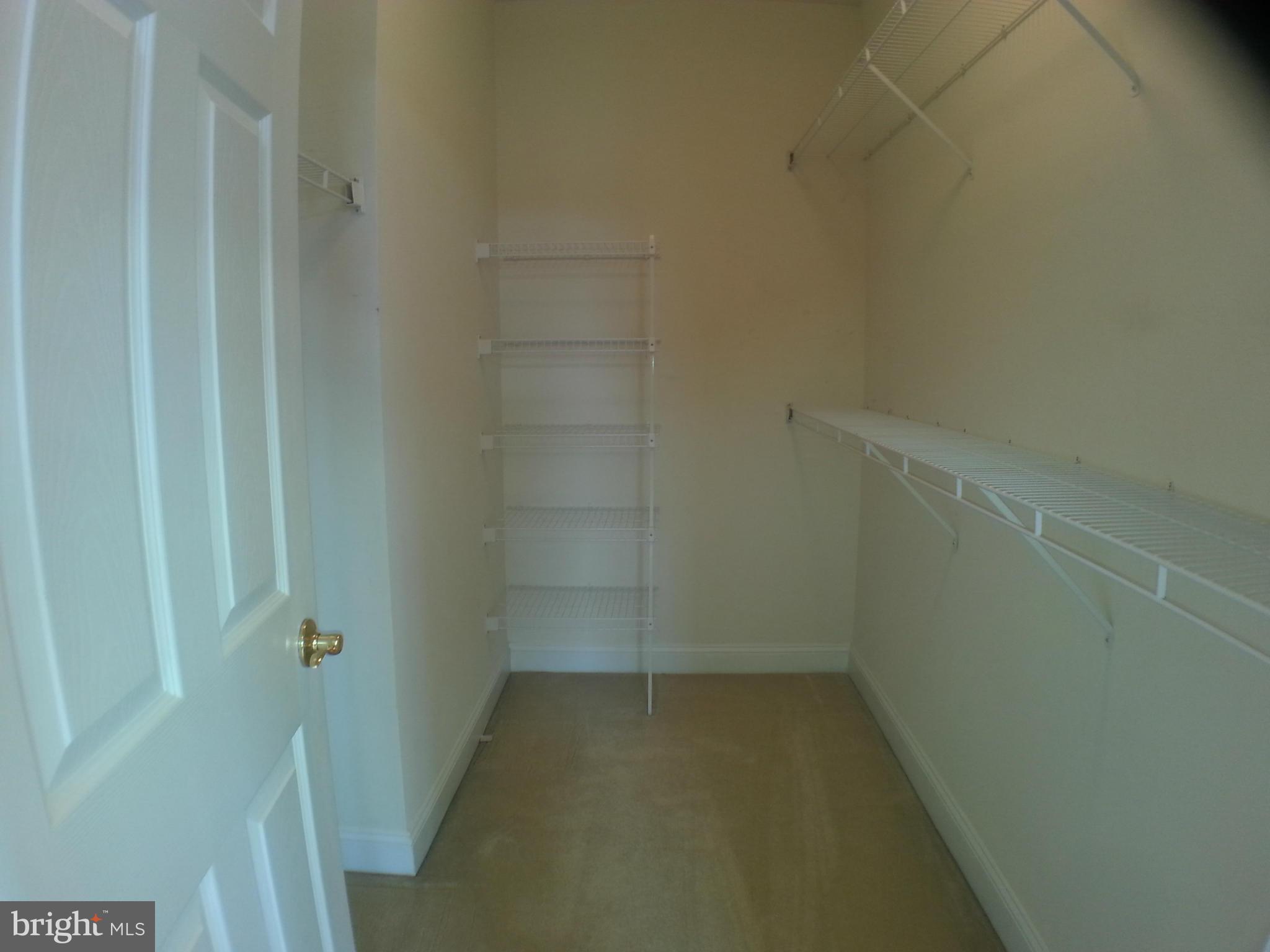 FAIRFAX GATEWAY - Residential Lease