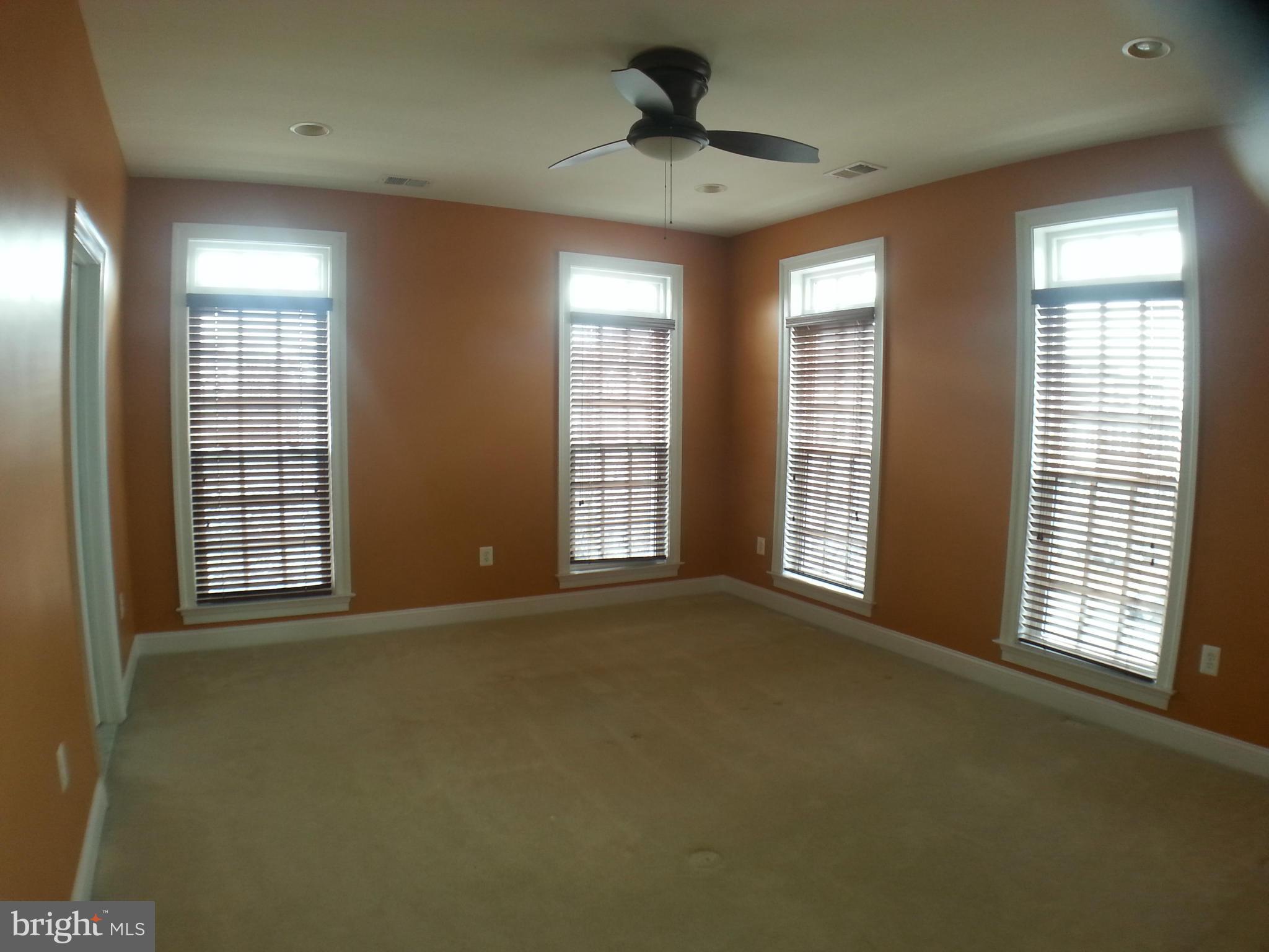 FAIRFAX GATEWAY - Residential Lease