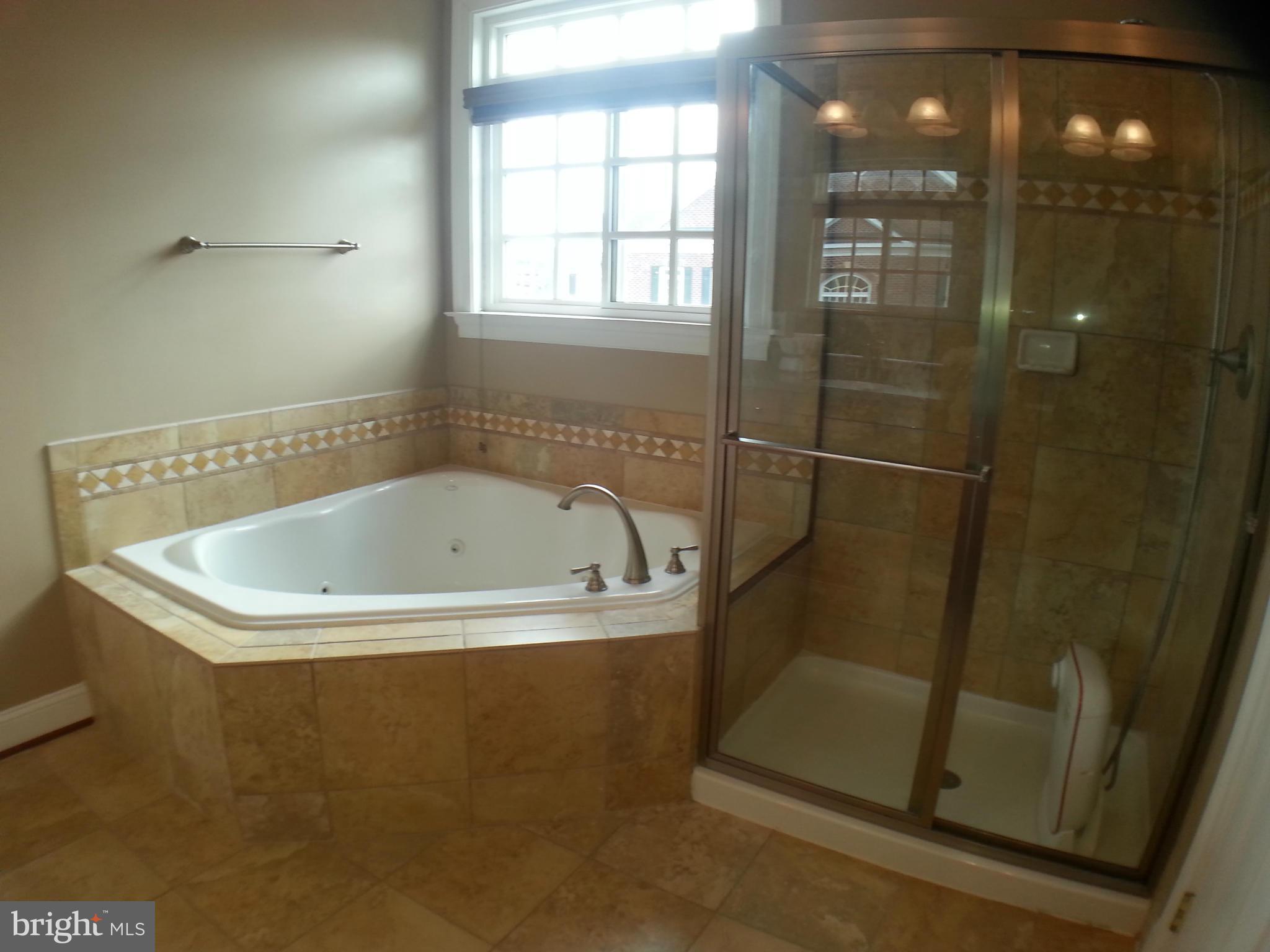 FAIRFAX GATEWAY - Residential Lease