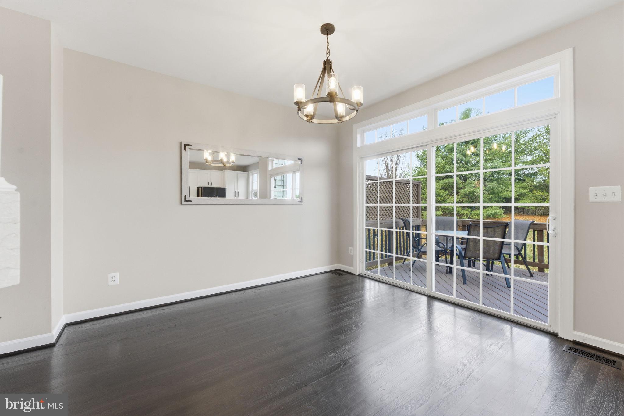 EDWARDS LANDING - Residential