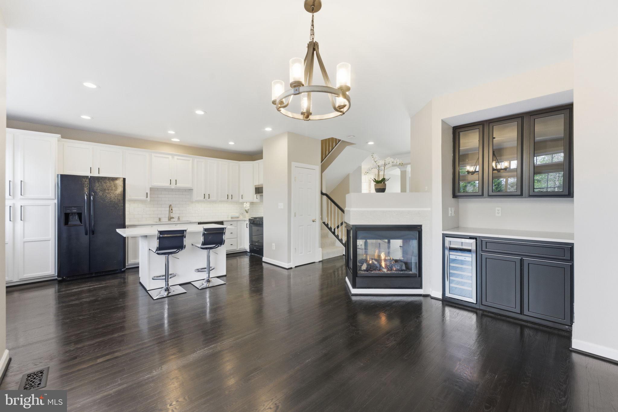 EDWARDS LANDING - Residential