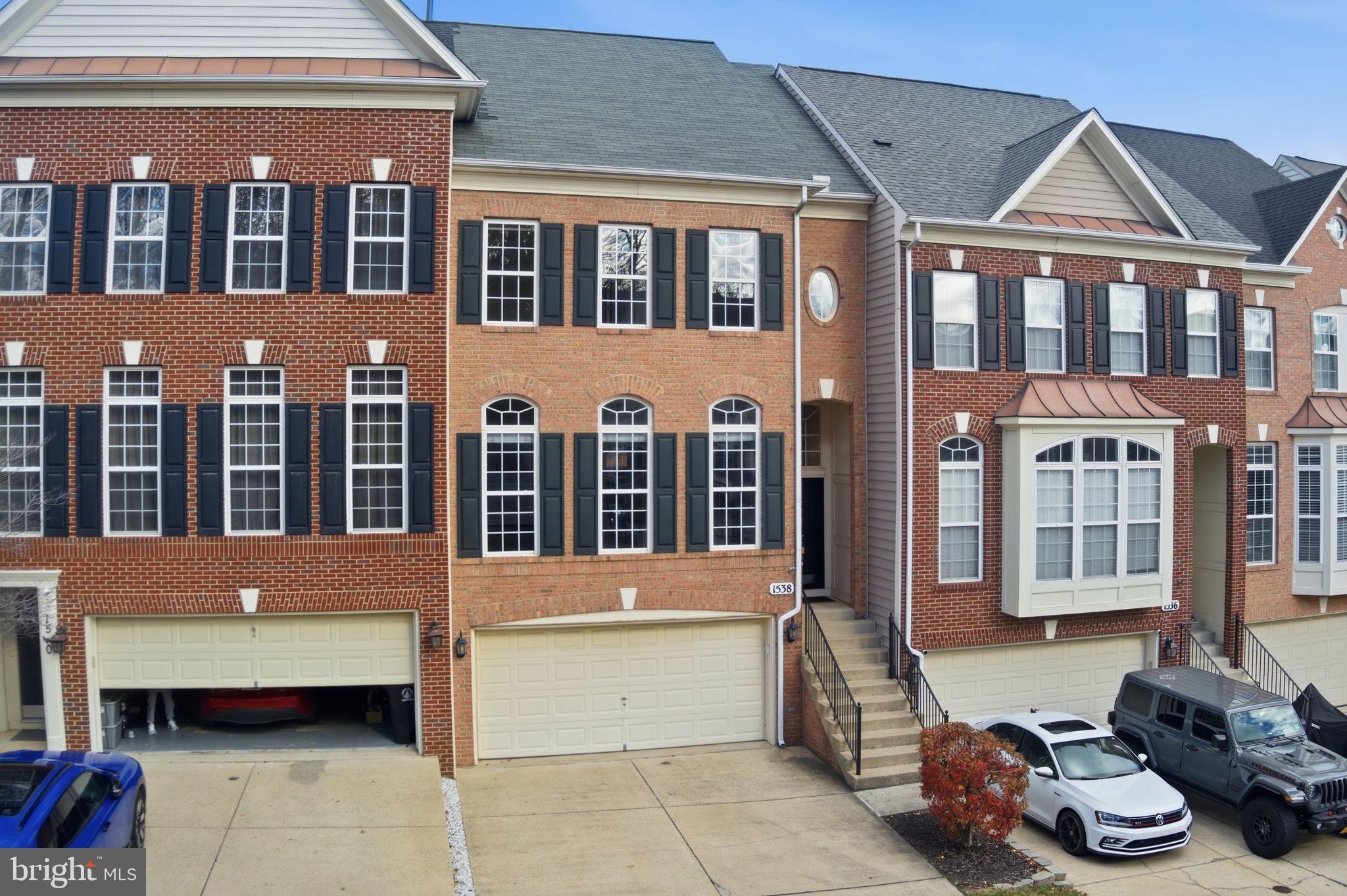 1538 ARTILLERY TERRACE NE