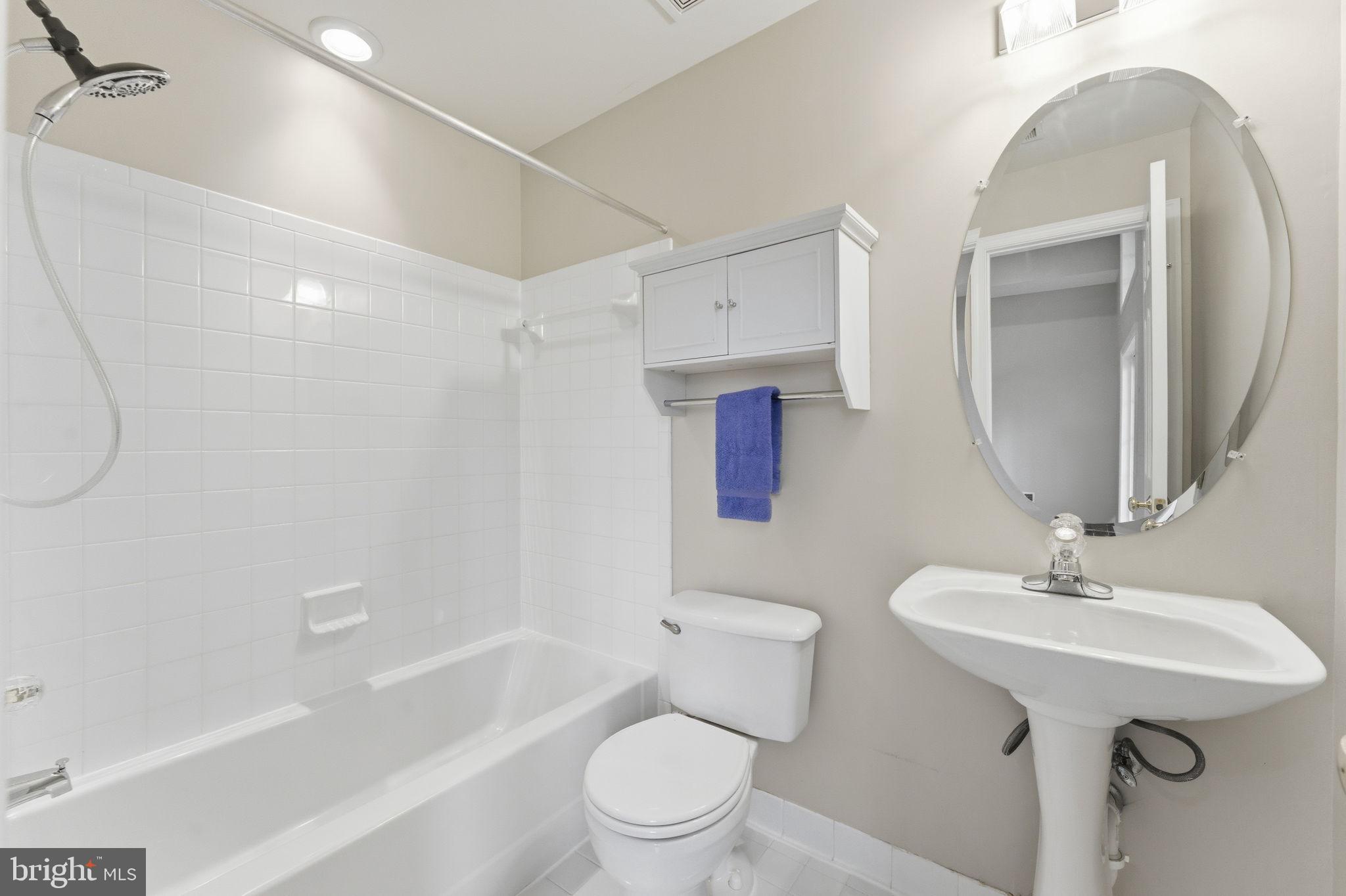 EDWARDS LANDING - Residential