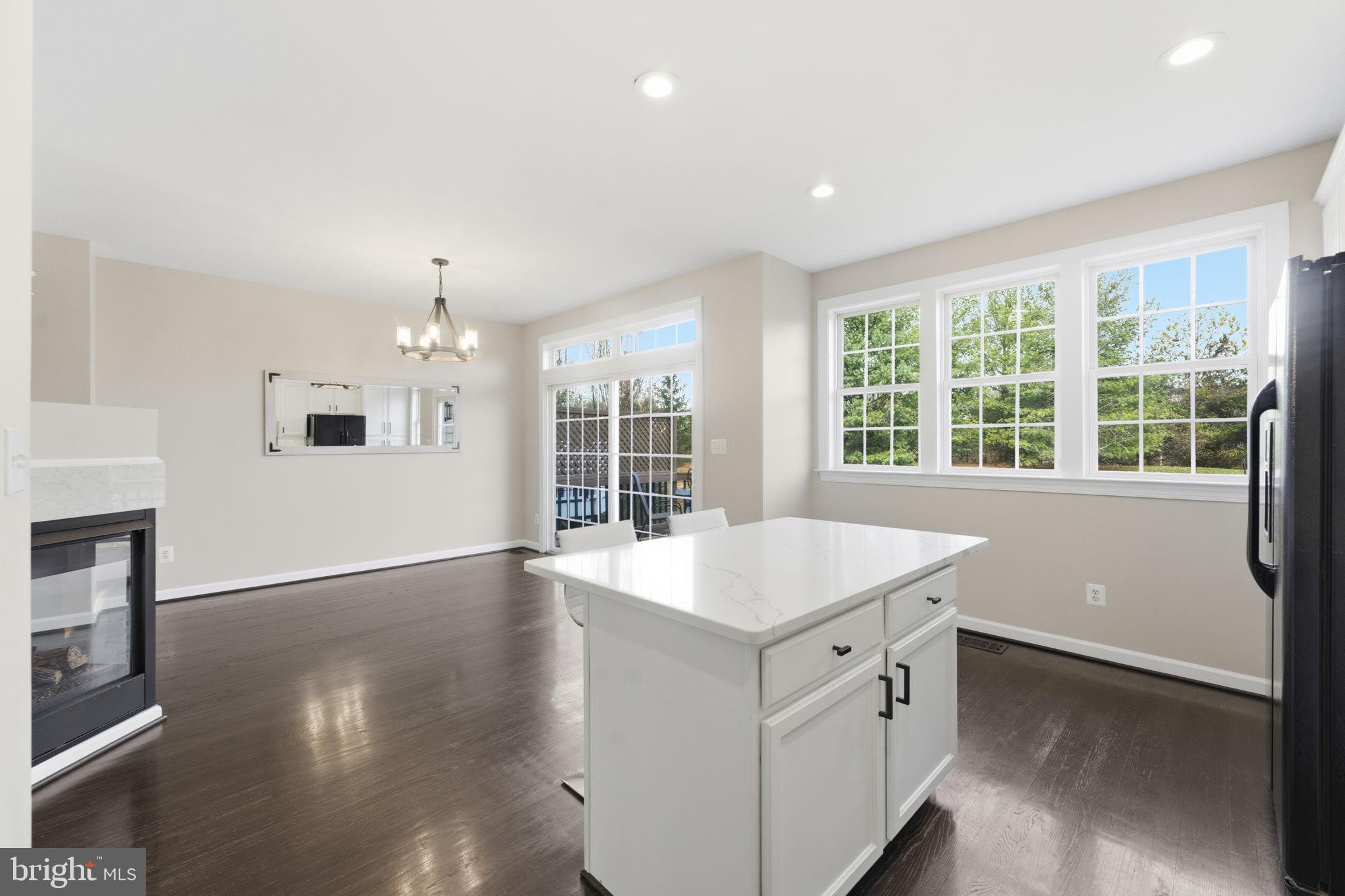 EDWARDS LANDING - Residential