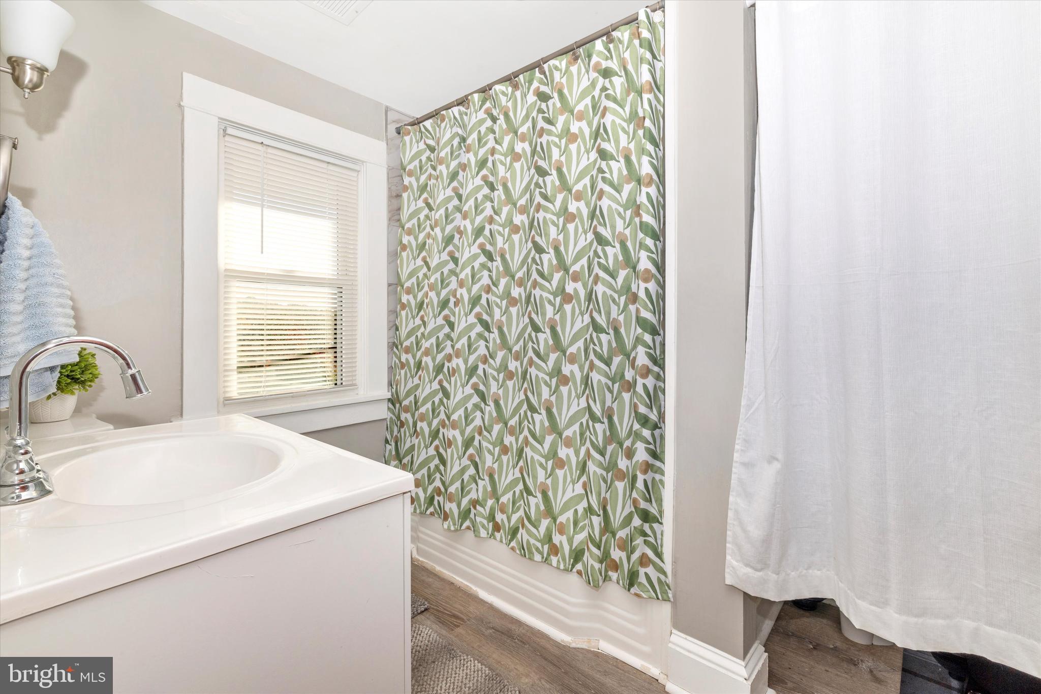 BRUNSWICK - Residential