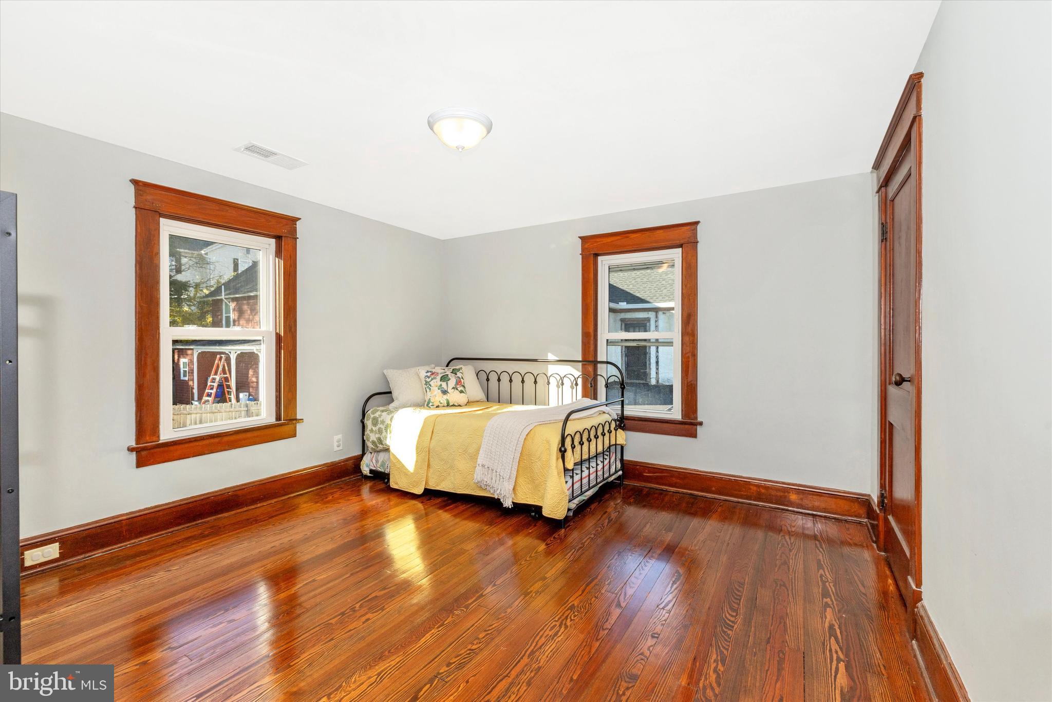 BRUNSWICK - Residential