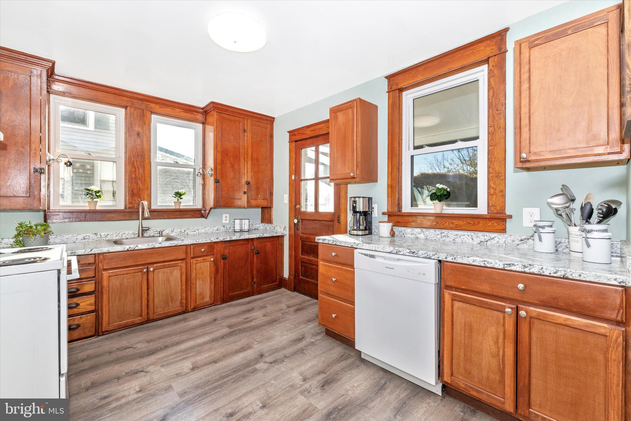 BRUNSWICK - Residential