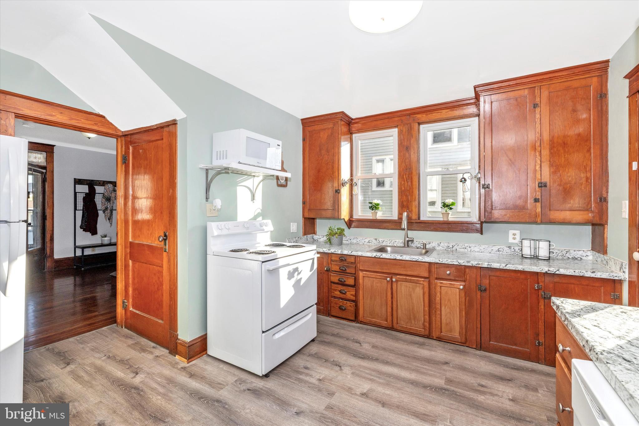 BRUNSWICK - Residential