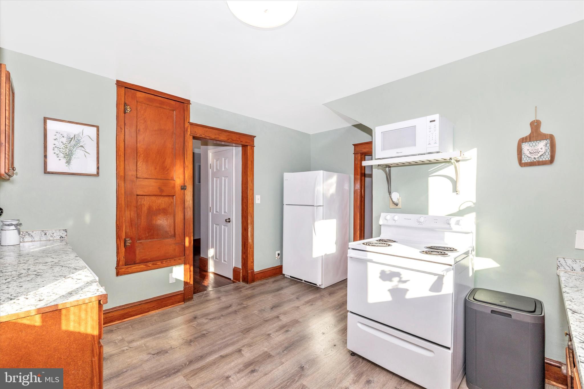 BRUNSWICK - Residential