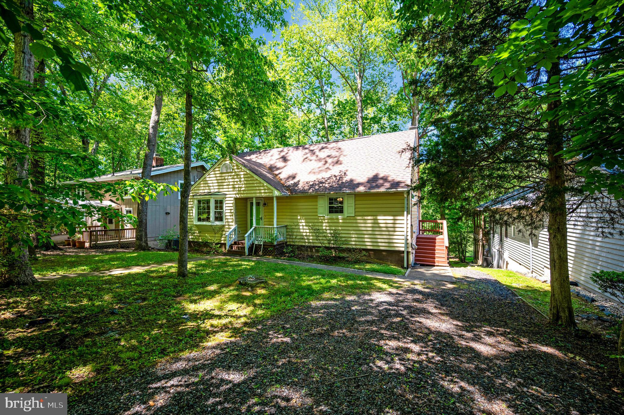 139 LARKSPUR LANE