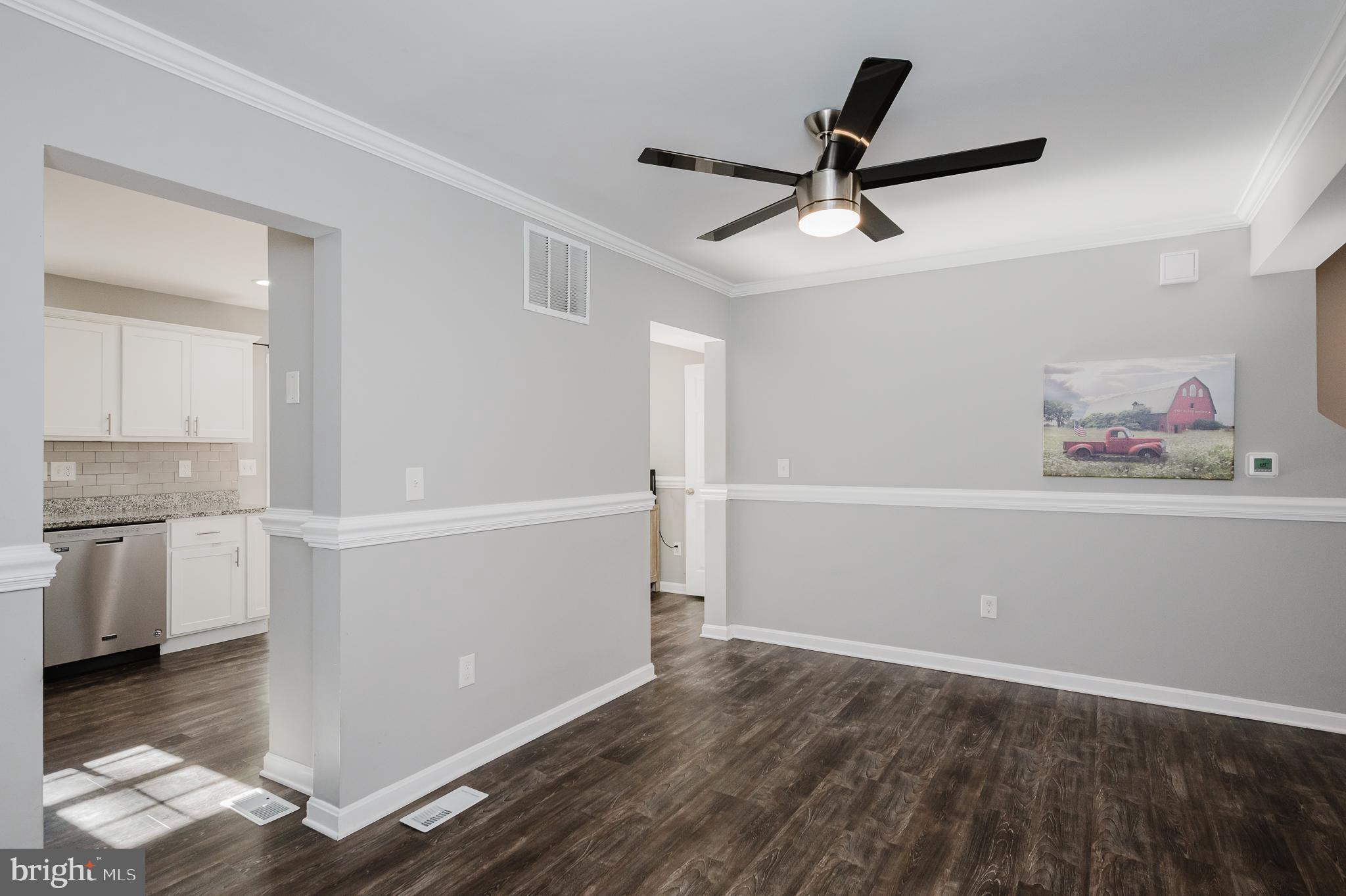 HUNTERS RUN VILLAGE - Residential