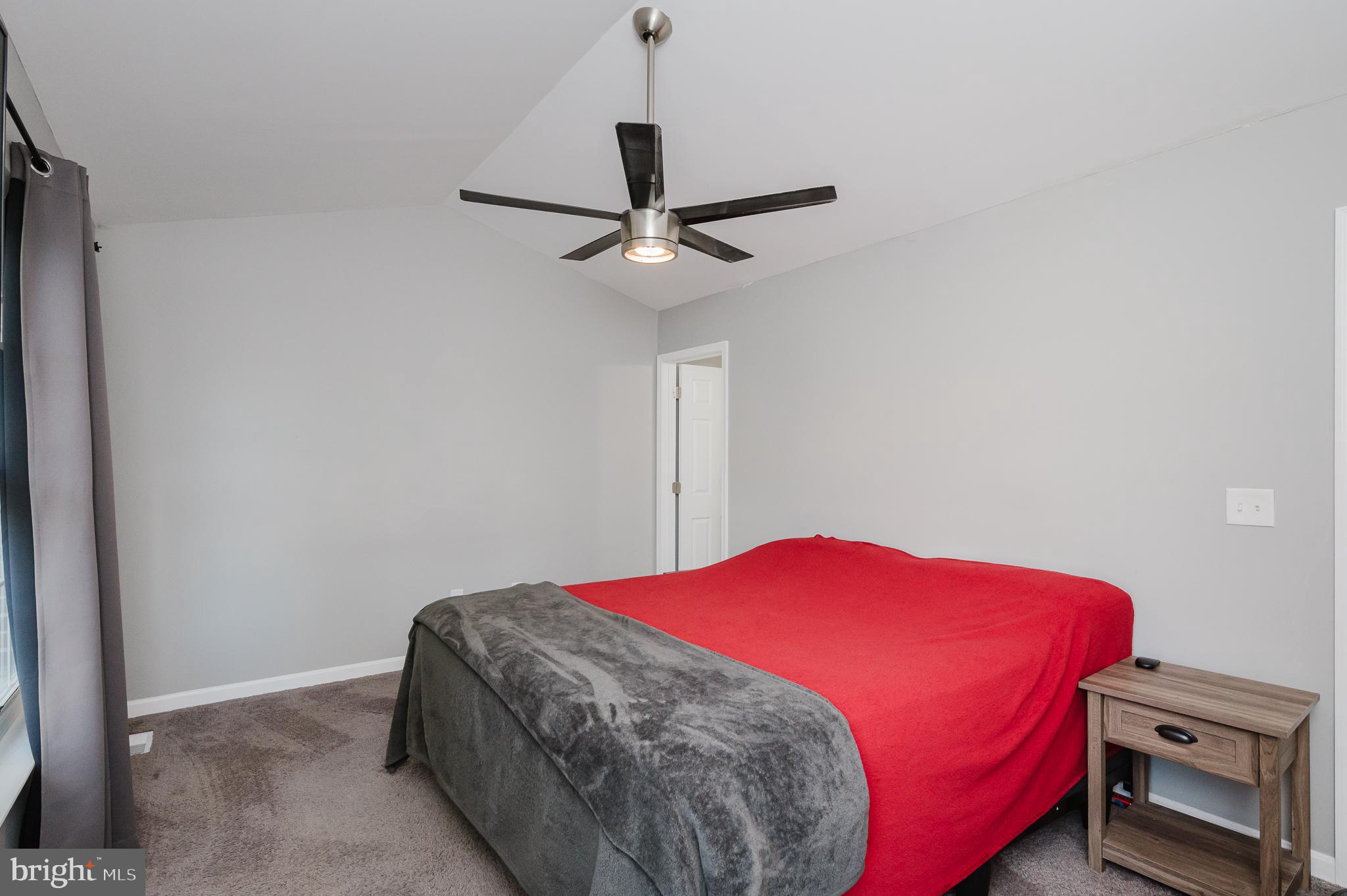 HUNTERS RUN VILLAGE - Residential