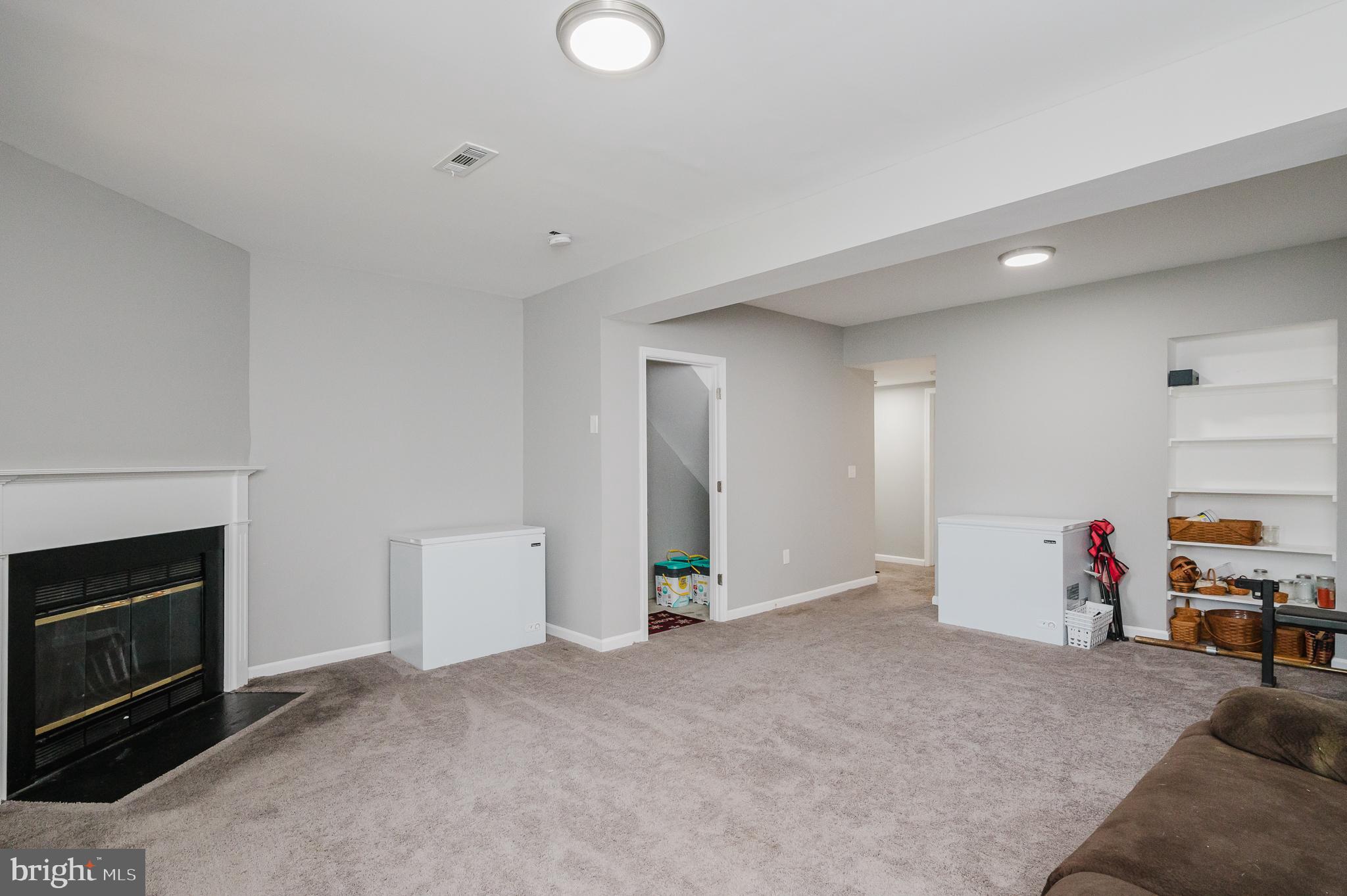 HUNTERS RUN VILLAGE - Residential