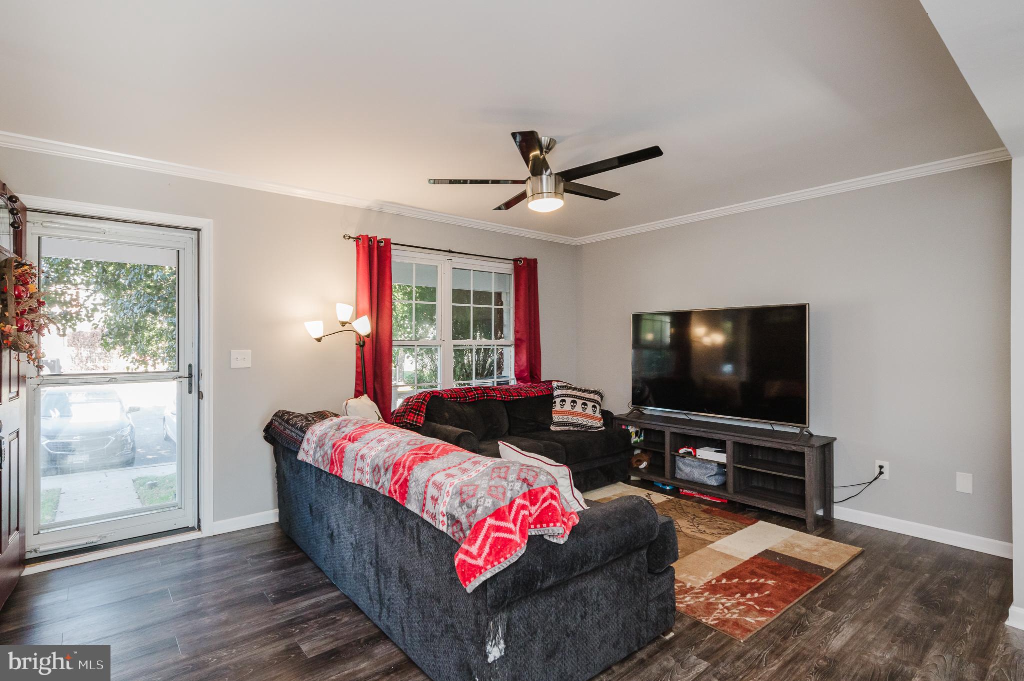 HUNTERS RUN VILLAGE - Residential