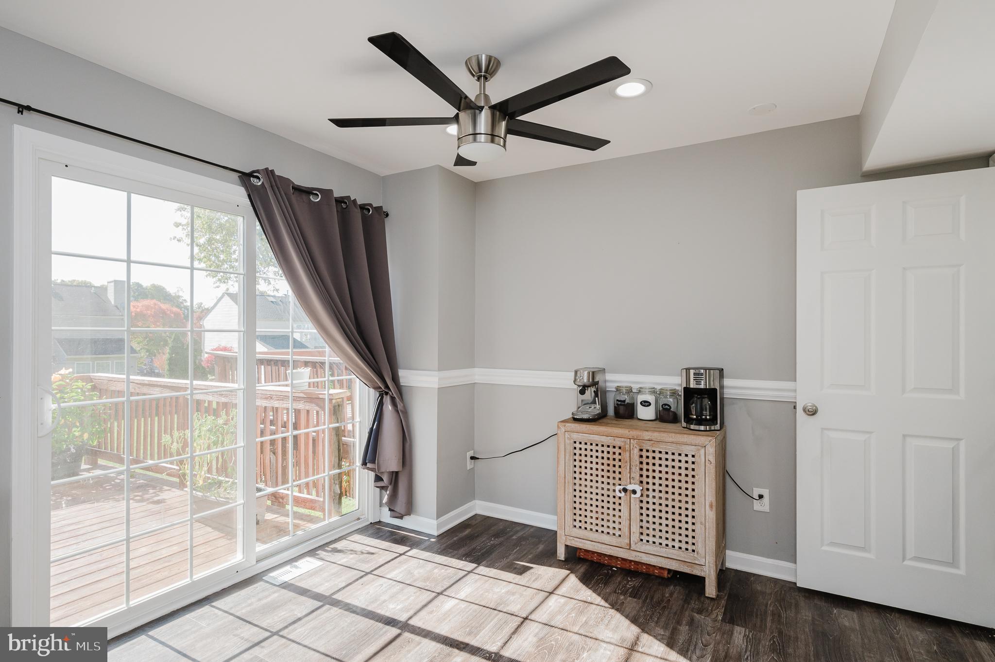 HUNTERS RUN VILLAGE - Residential