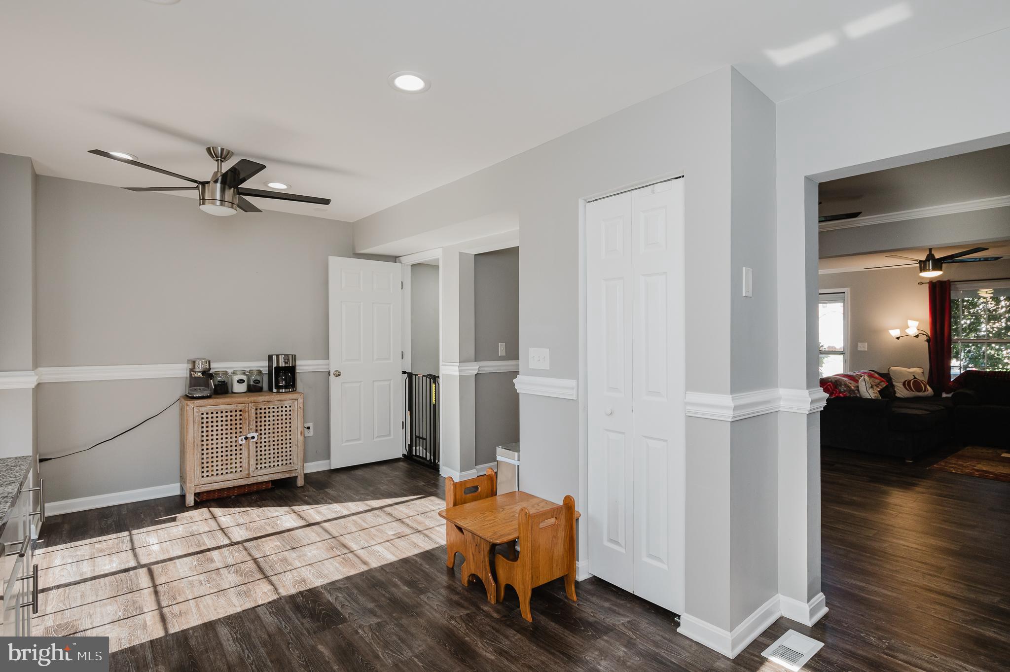 HUNTERS RUN VILLAGE - Residential