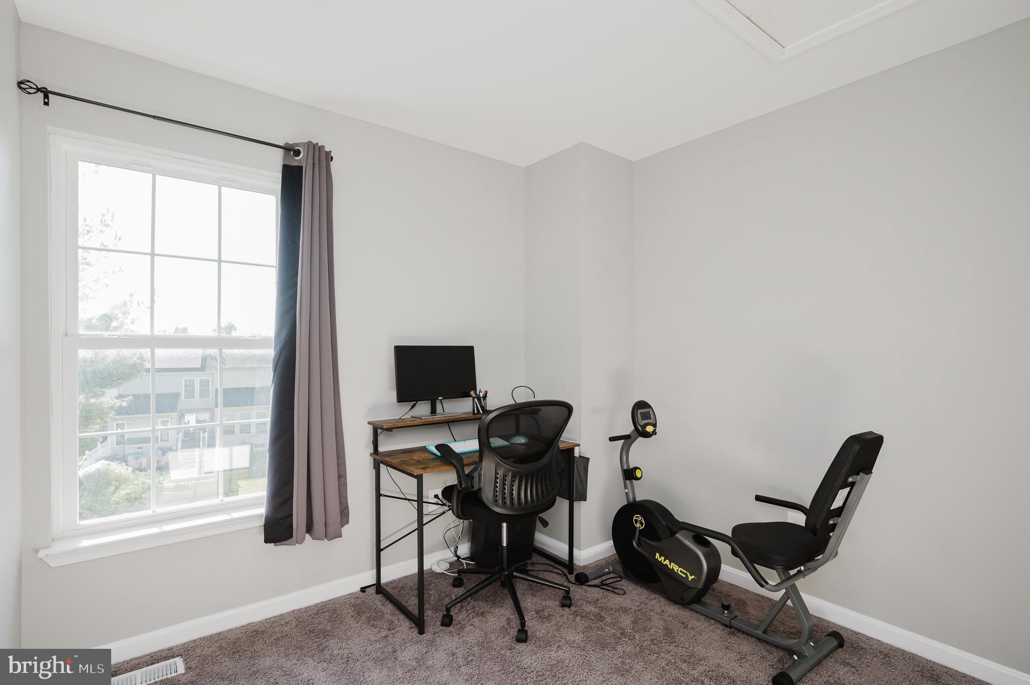 HUNTERS RUN VILLAGE - Residential