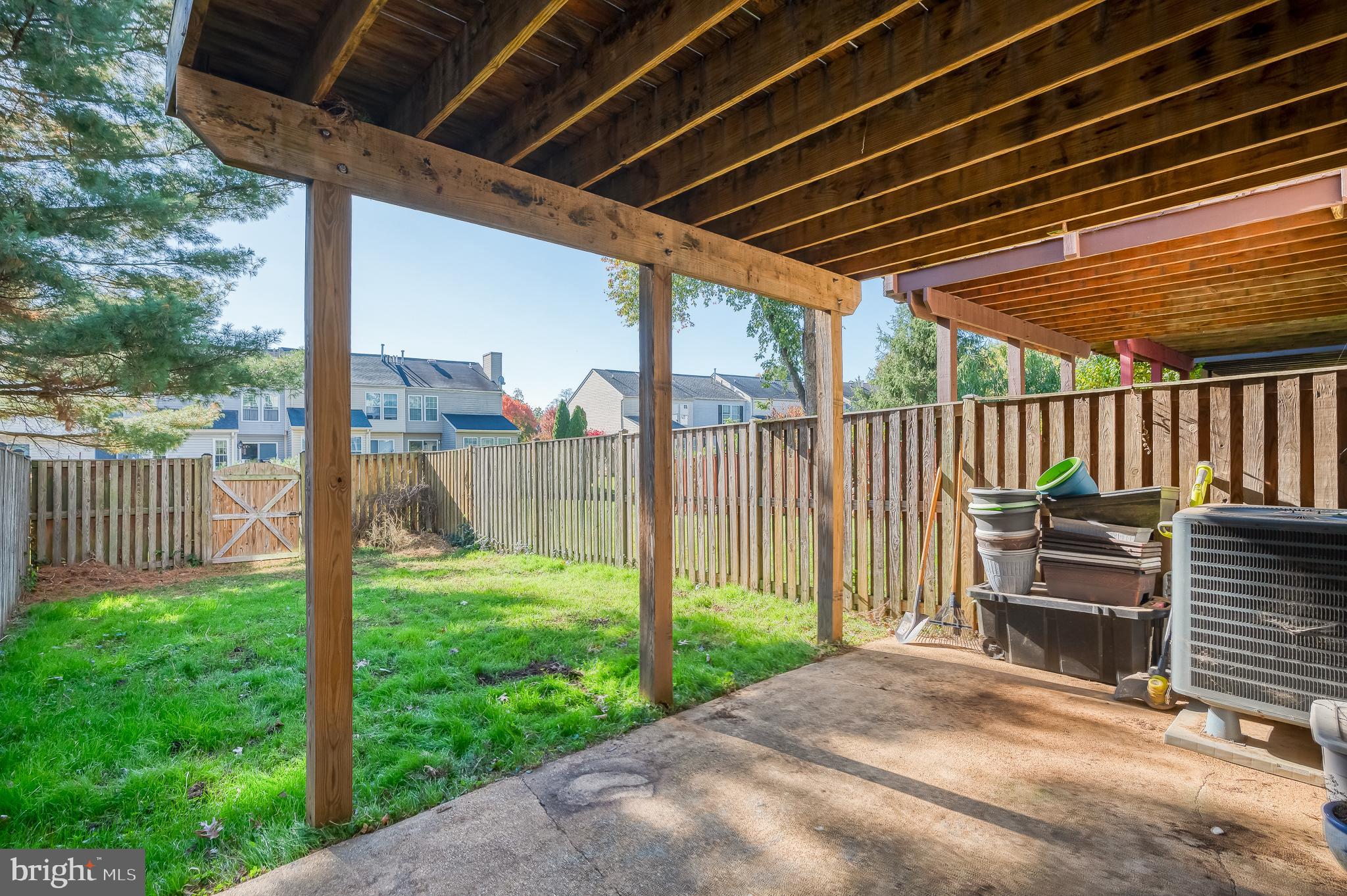 HUNTERS RUN VILLAGE - Residential