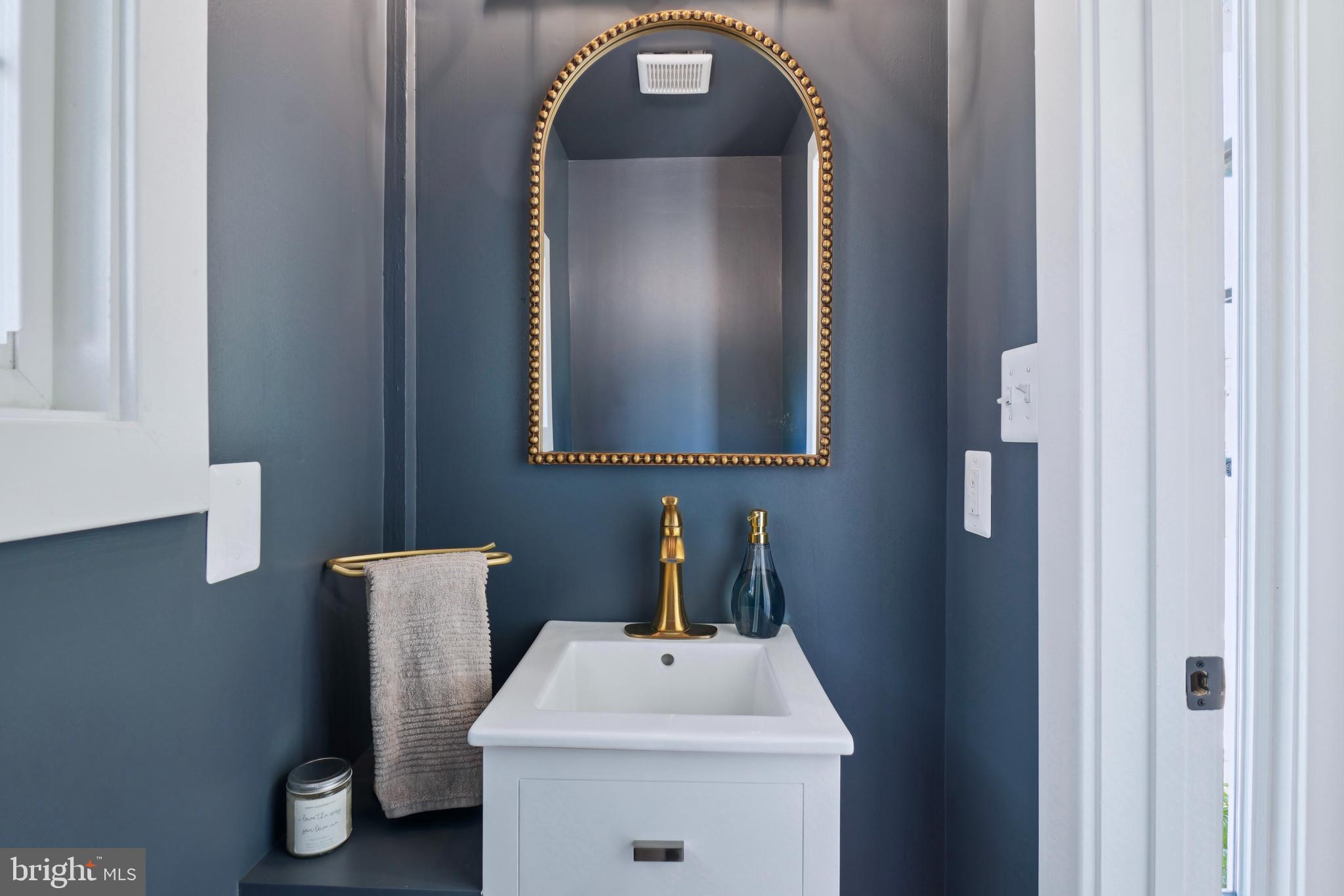 LYON VILLAGE - Residential