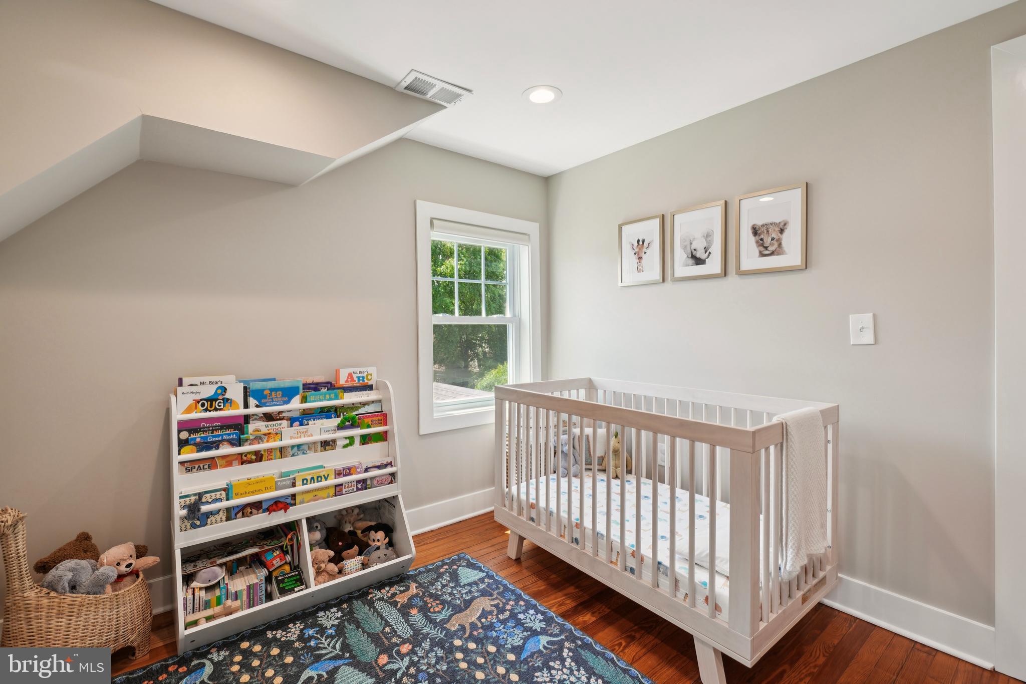 LYON VILLAGE - Residential