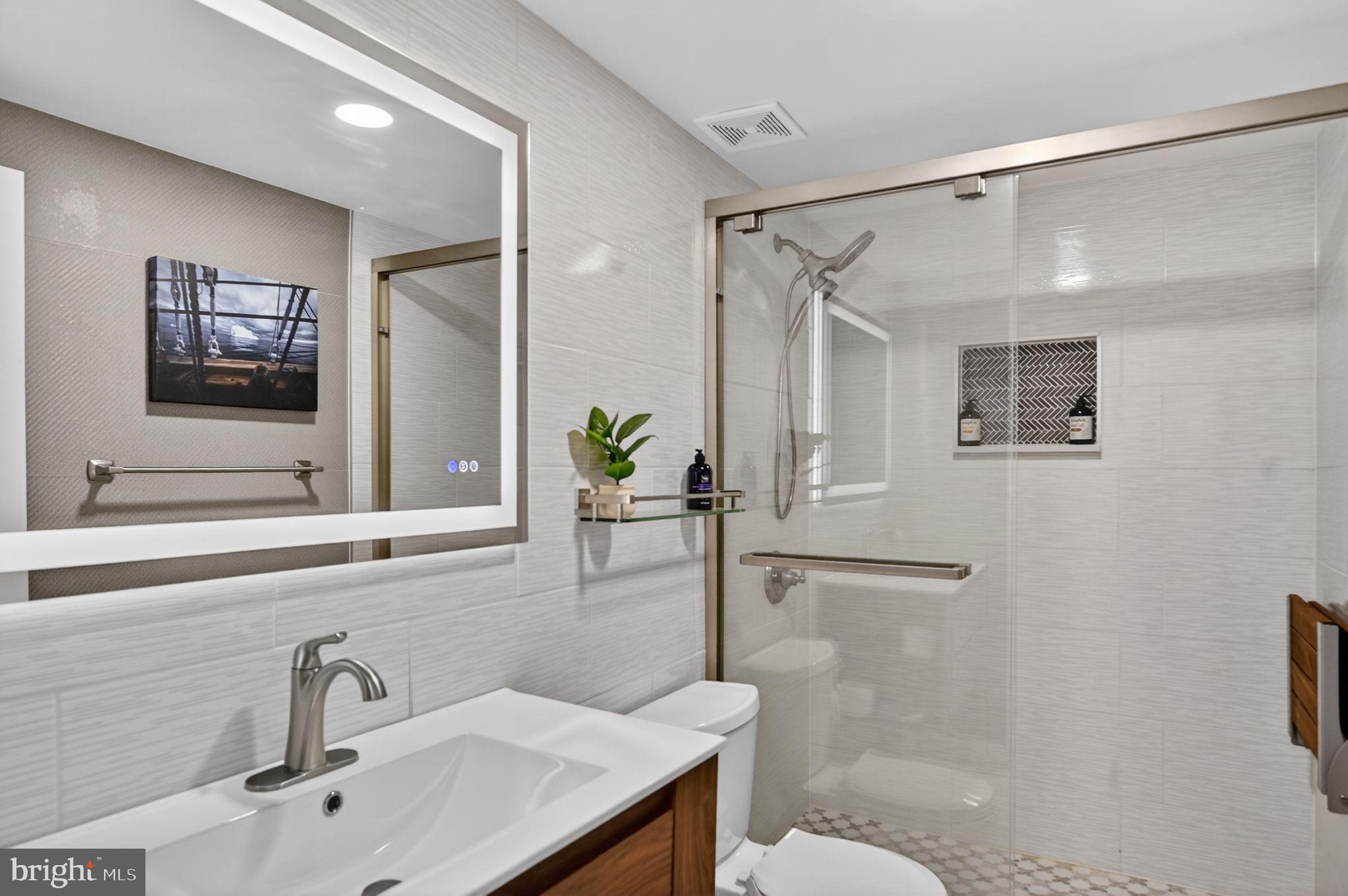 WASHINGTON TOWER - Residential