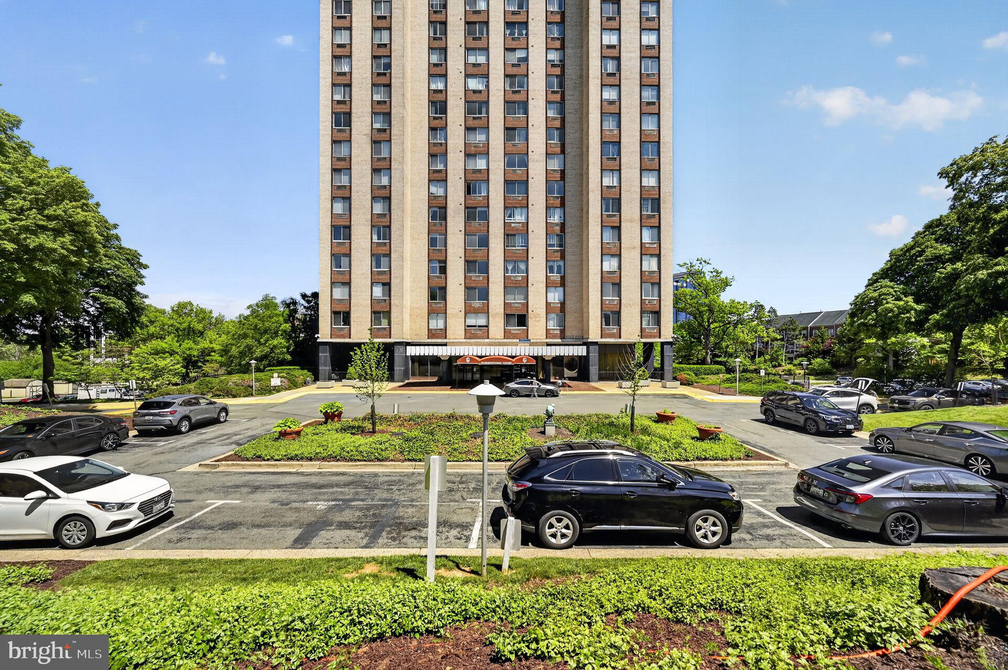 WASHINGTON TOWER - Residential