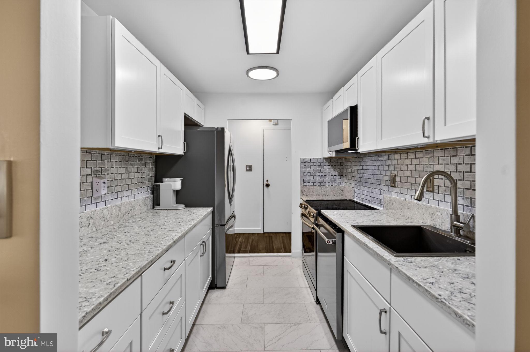 WASHINGTON TOWER - Residential