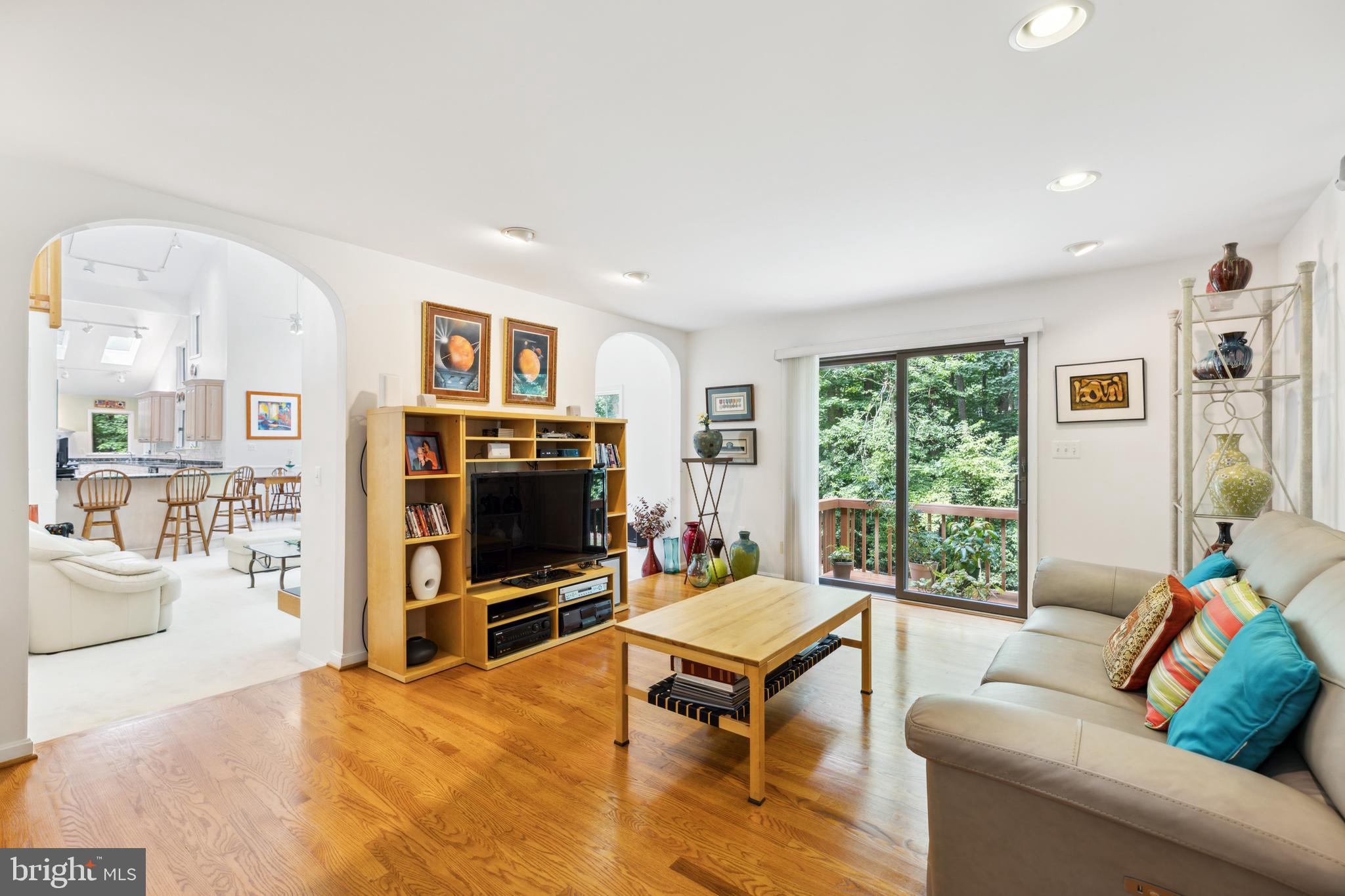 ST LEONARD SHORES - Residential