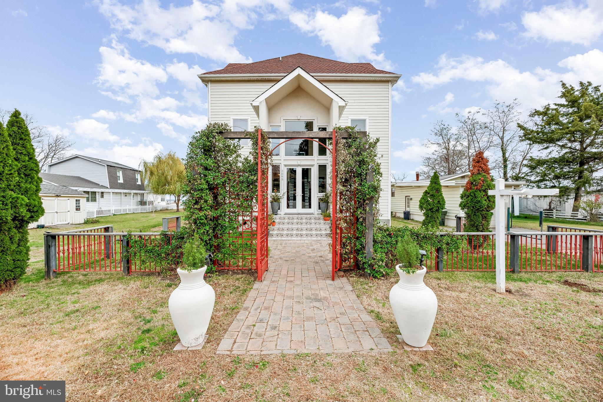 COVE POINT - Residential