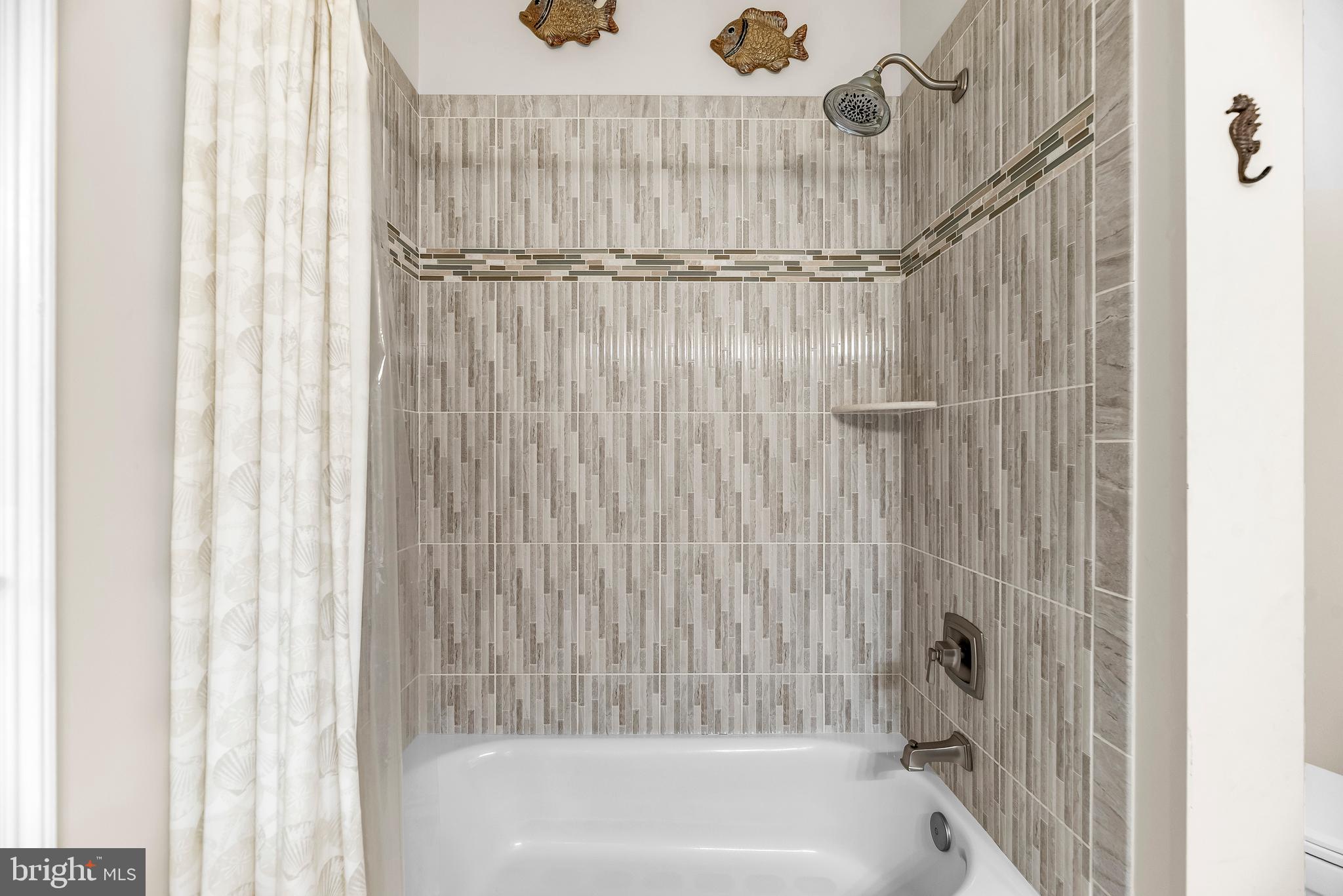 COVE POINT - Residential