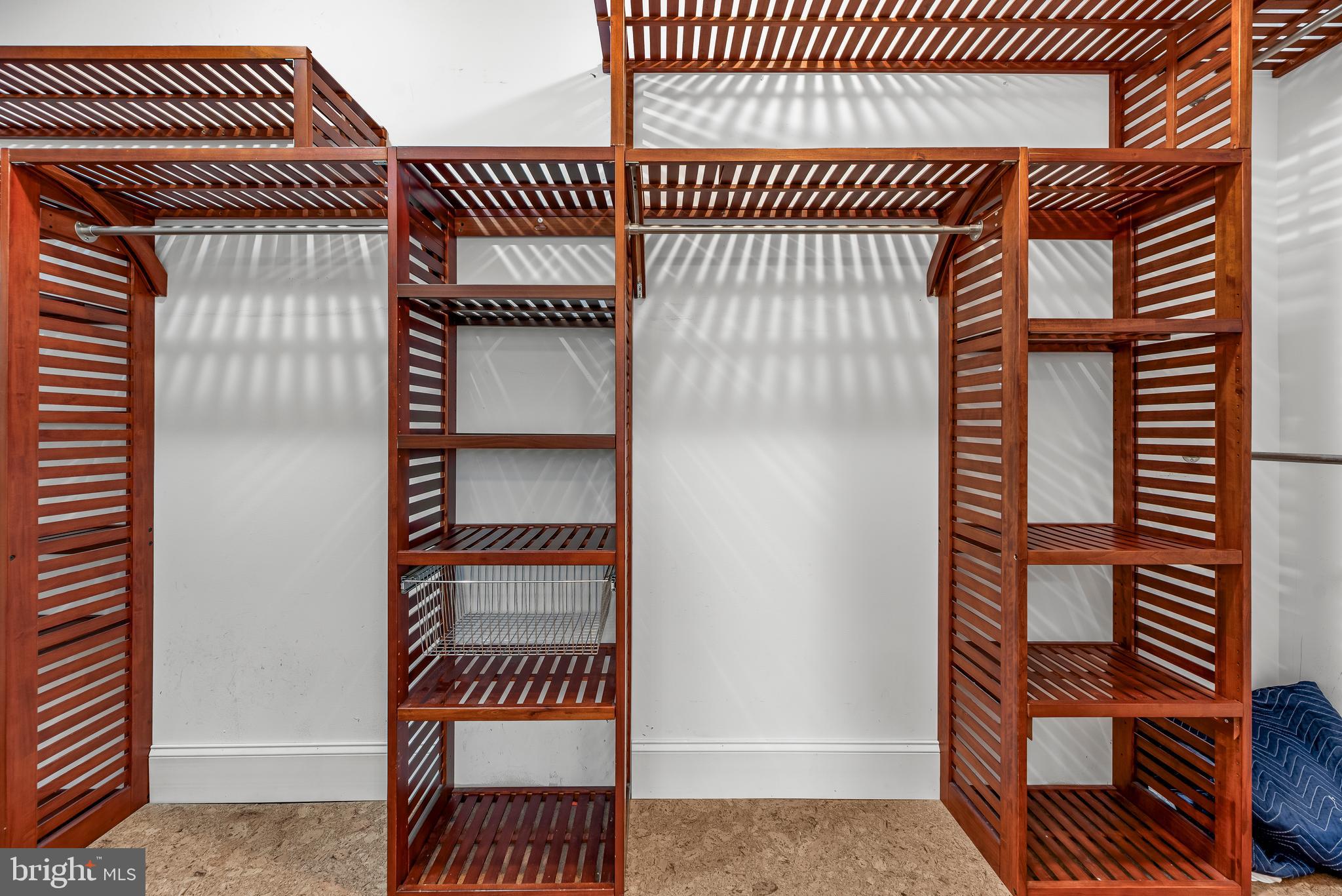 COVE POINT - Residential