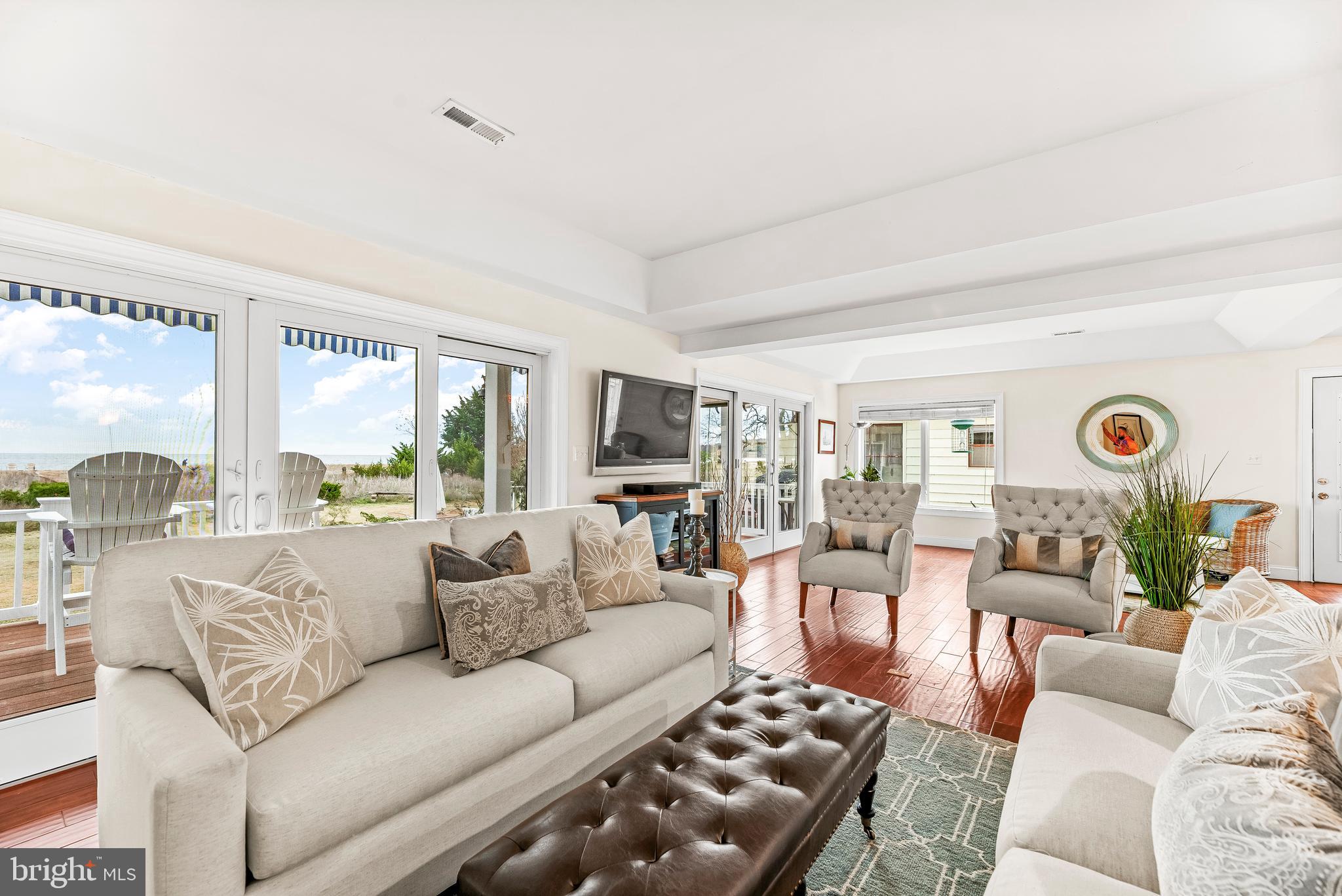 COVE POINT - Residential