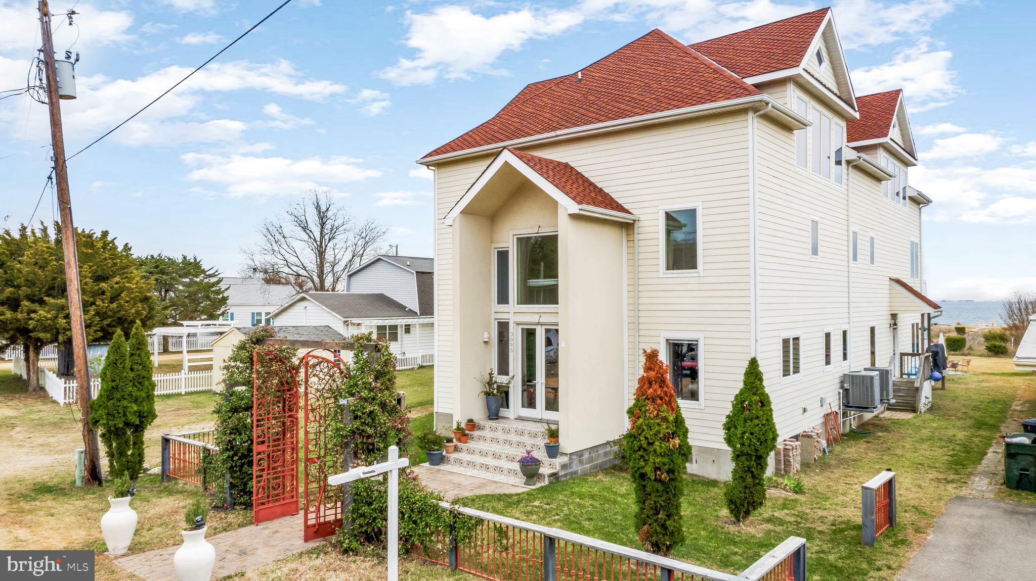 COVE POINT - Residential