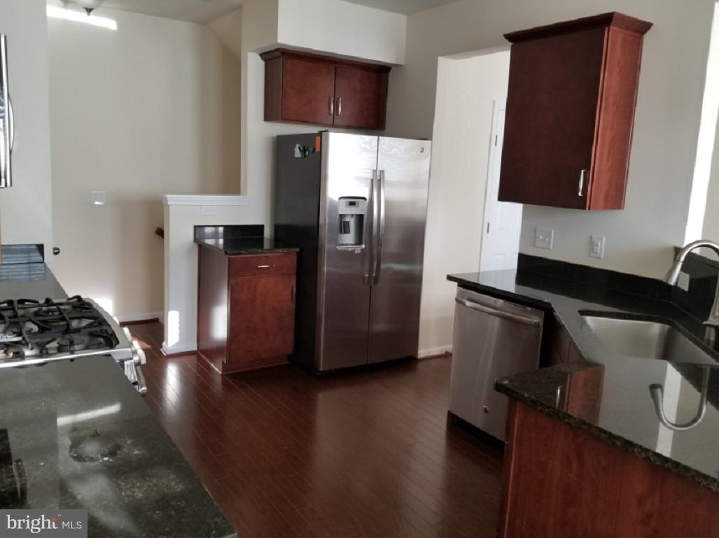 EAST GATE 3 CONDOMINIUM - Residential Lease