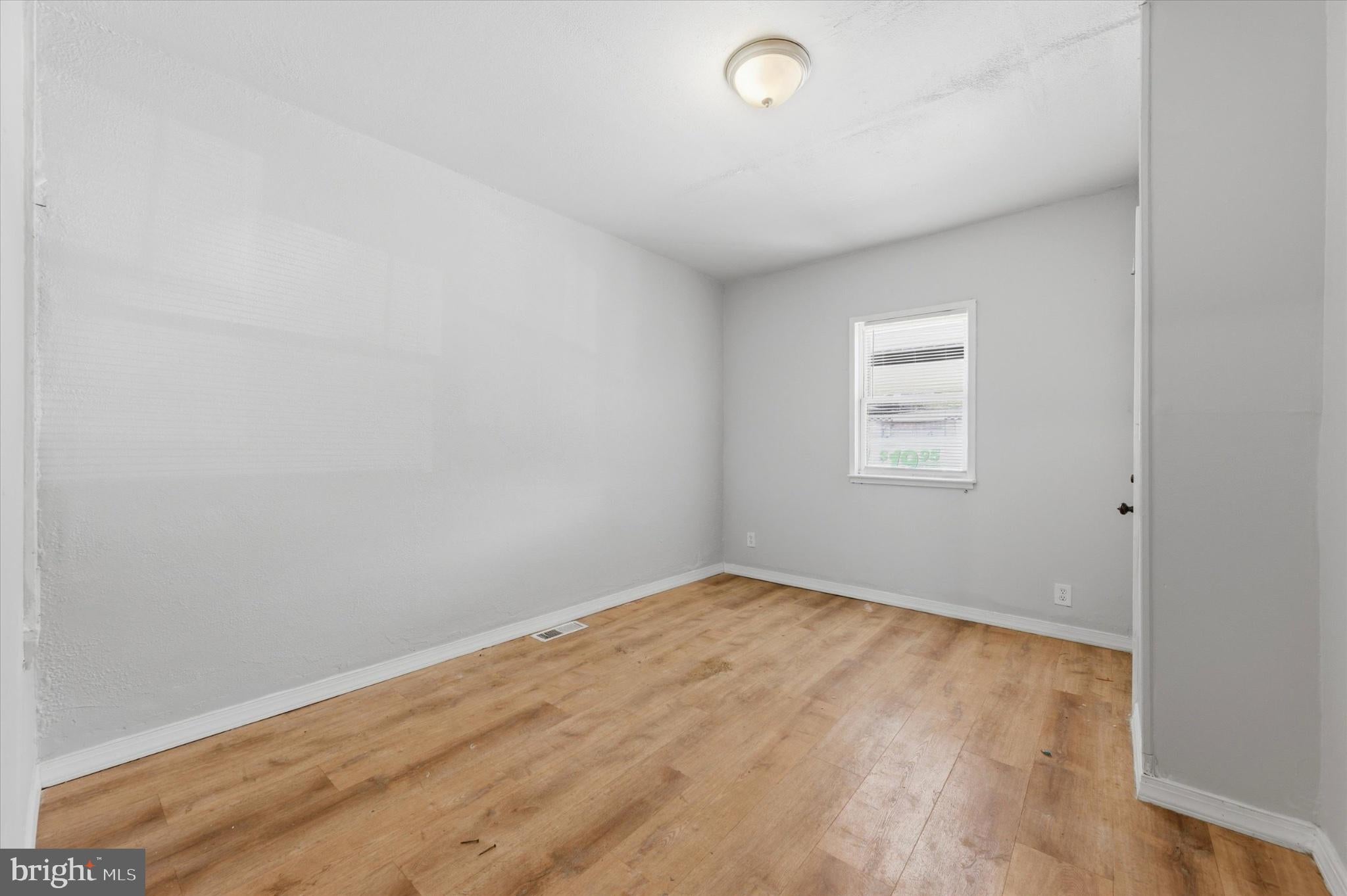 336 N GROSS STREET