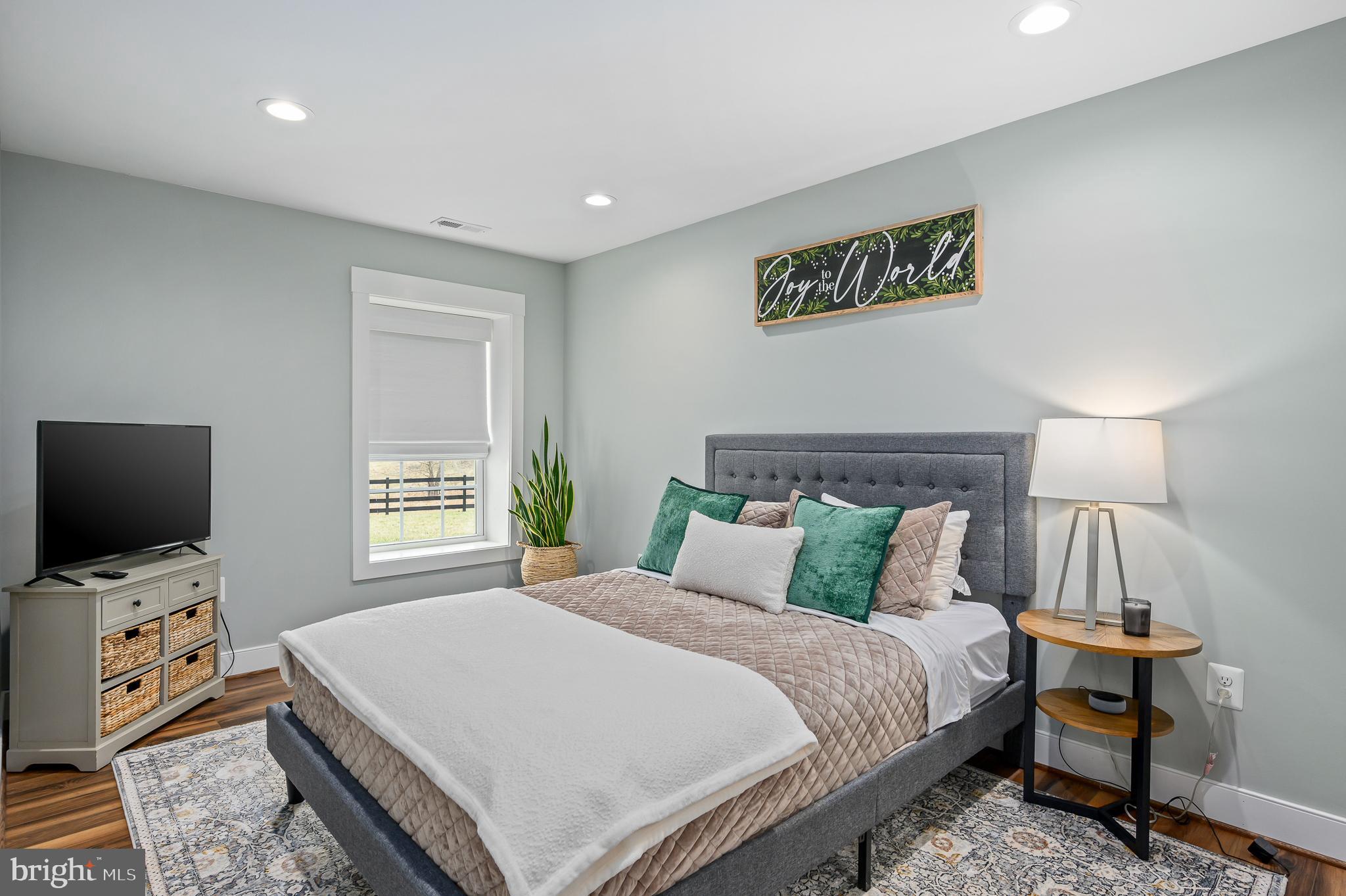 THE BLUFFS AT SLEETER LAKE - Residential