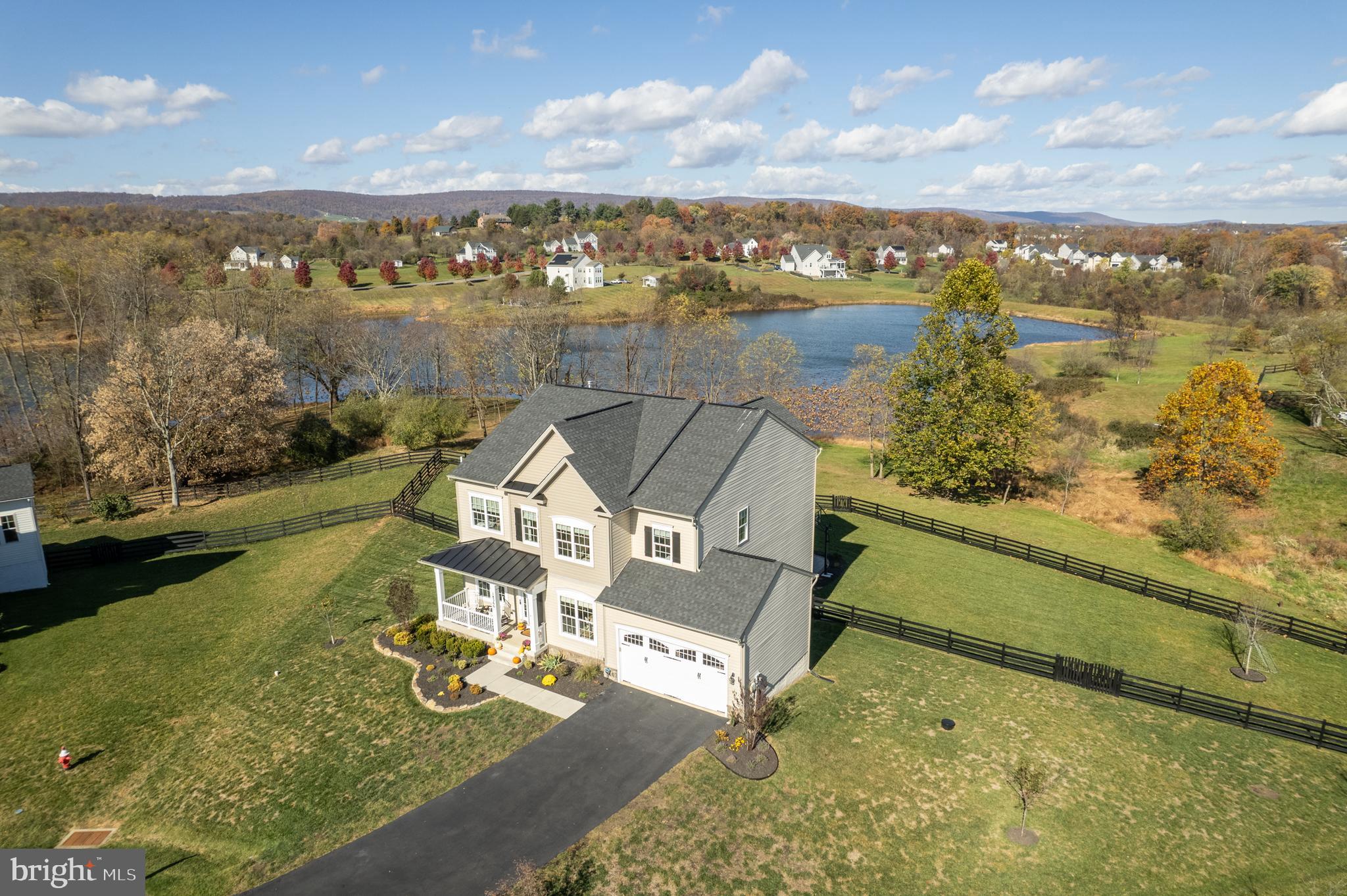 THE BLUFFS AT SLEETER LAKE - Residential